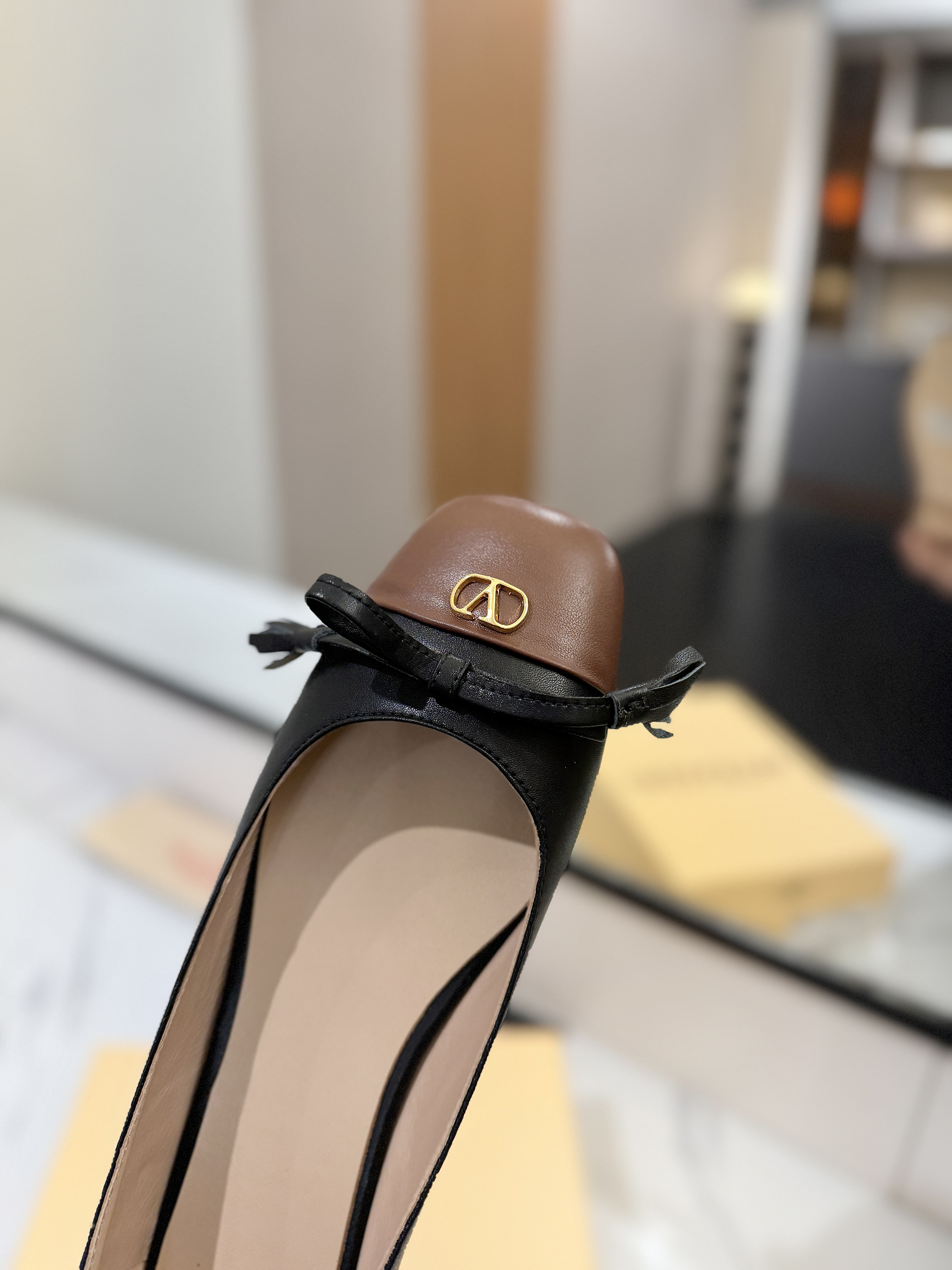 발렌티노 신발 134624 Valentino Shoes 썸네일 이미지