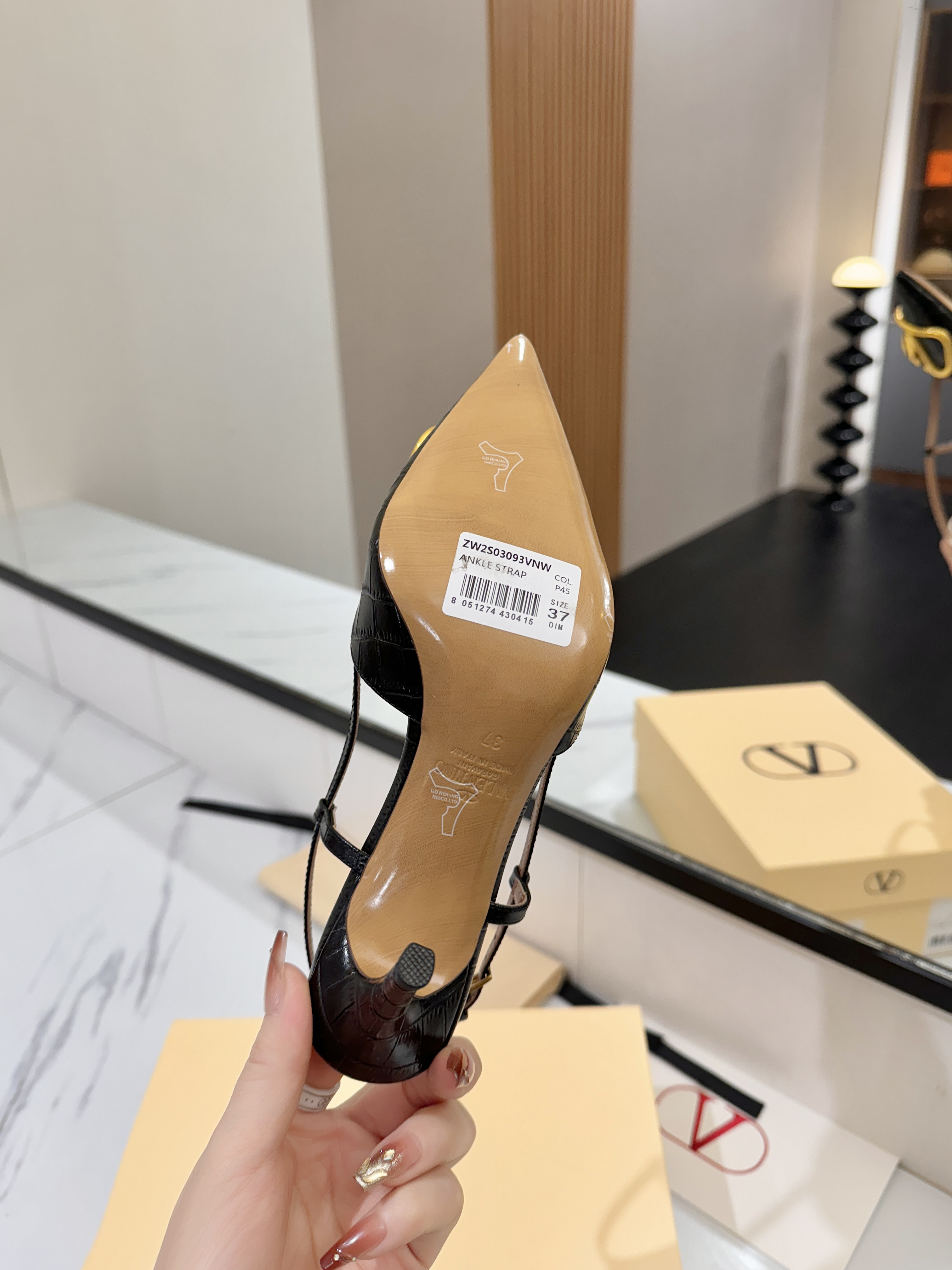 발렌티노 신발 134641 Valentino Shoes 썸네일 이미지