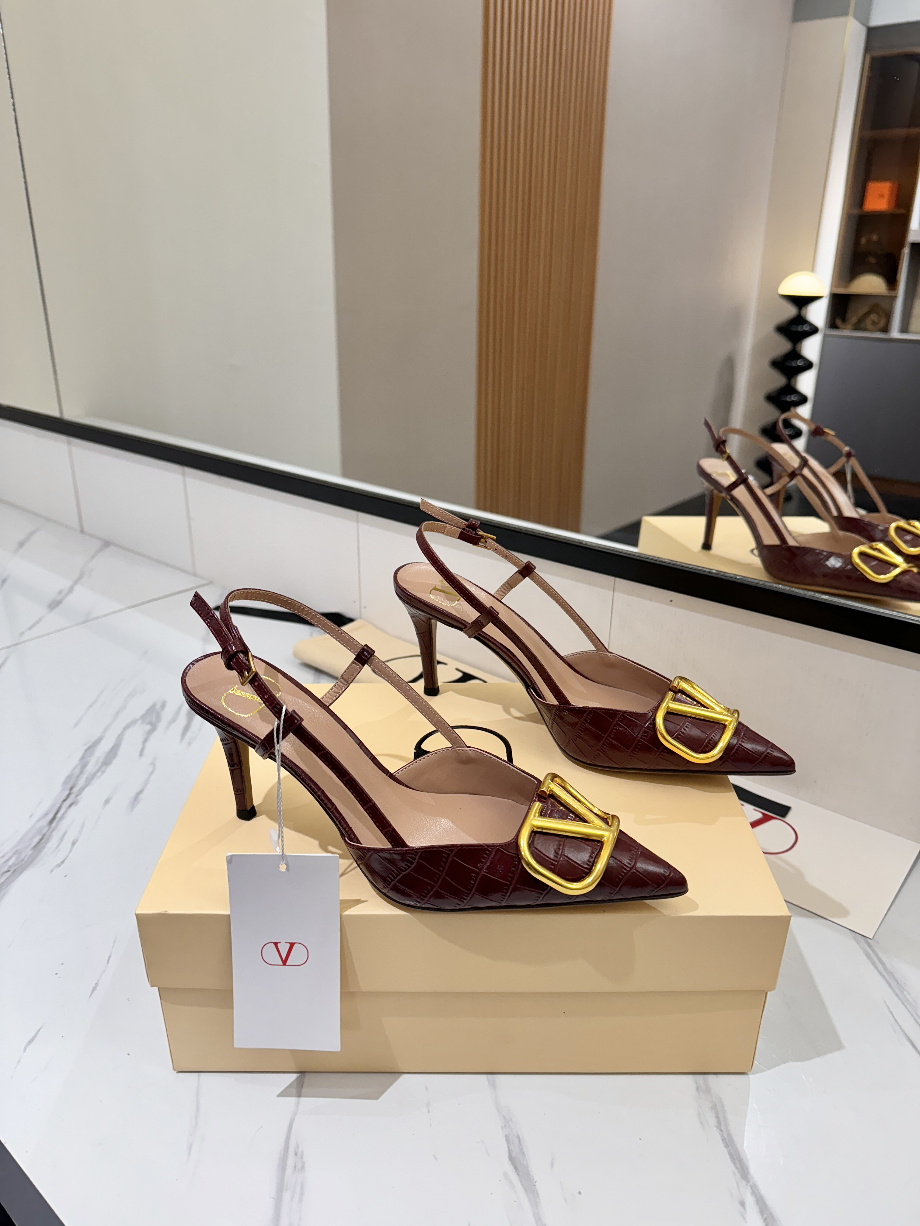 발렌티노 신발 134640 Valentino Shoes 썸네일 이미지