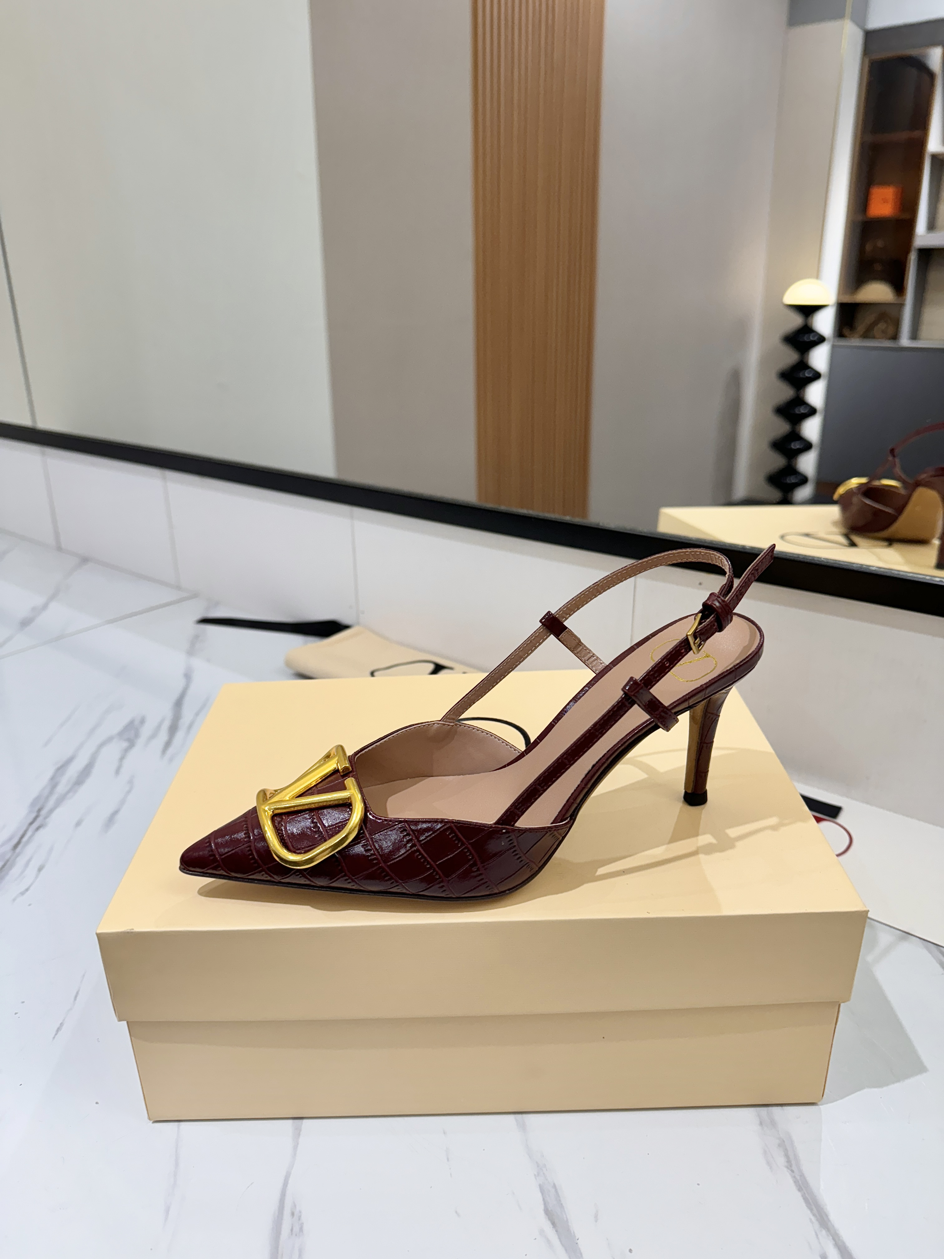 발렌티노 신발 134640 Valentino Shoes 썸네일 이미지
