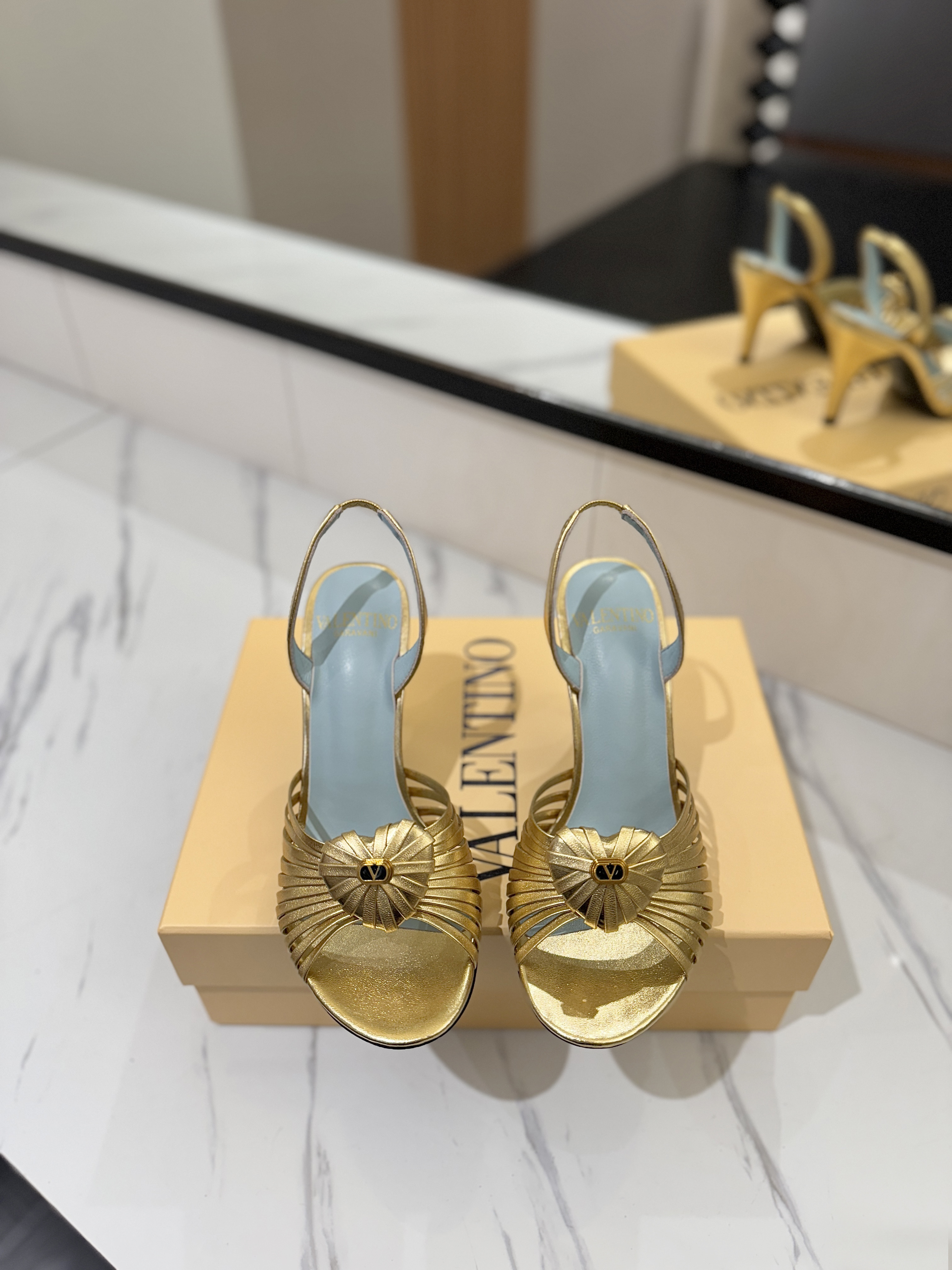 발렌티노 신발 134650 Valentino Shoes 썸네일 이미지