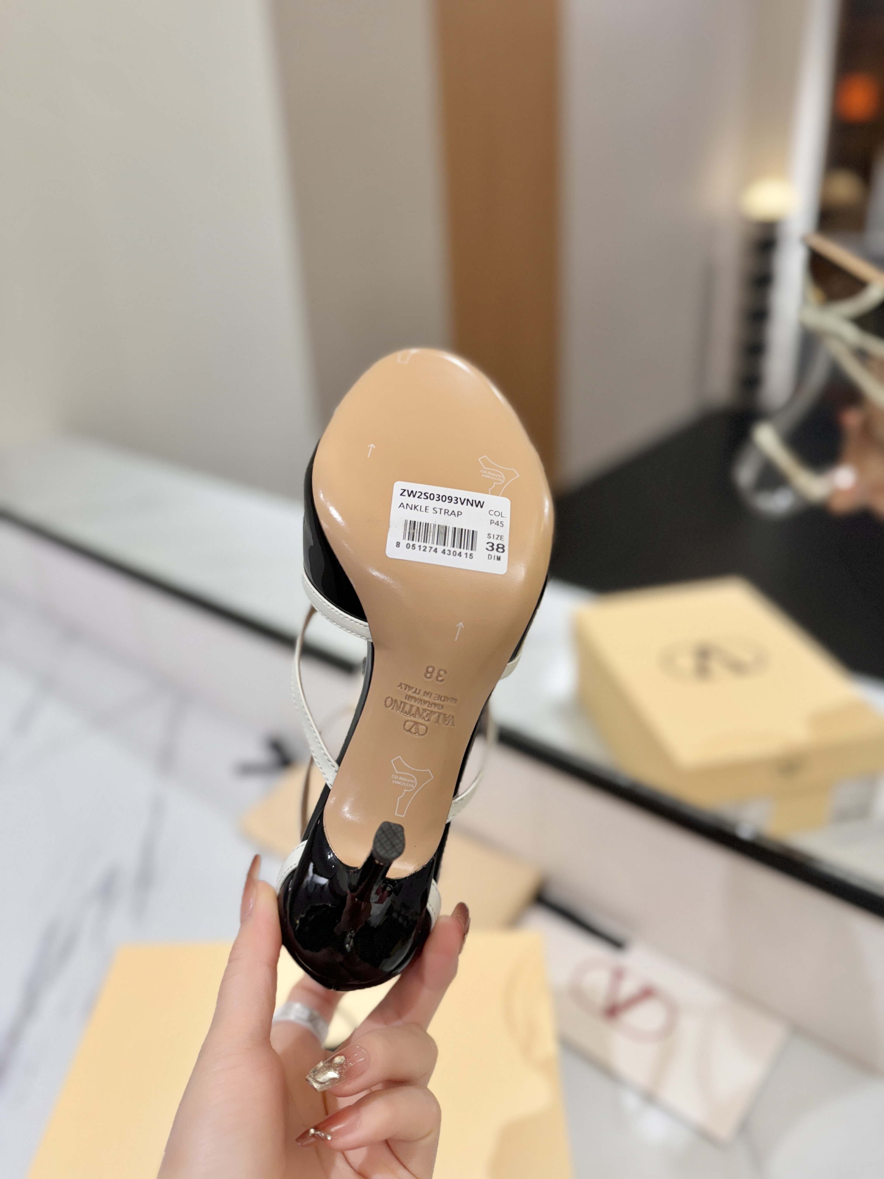발렌티노 신발 134658 Valentino Shoes 썸네일 이미지