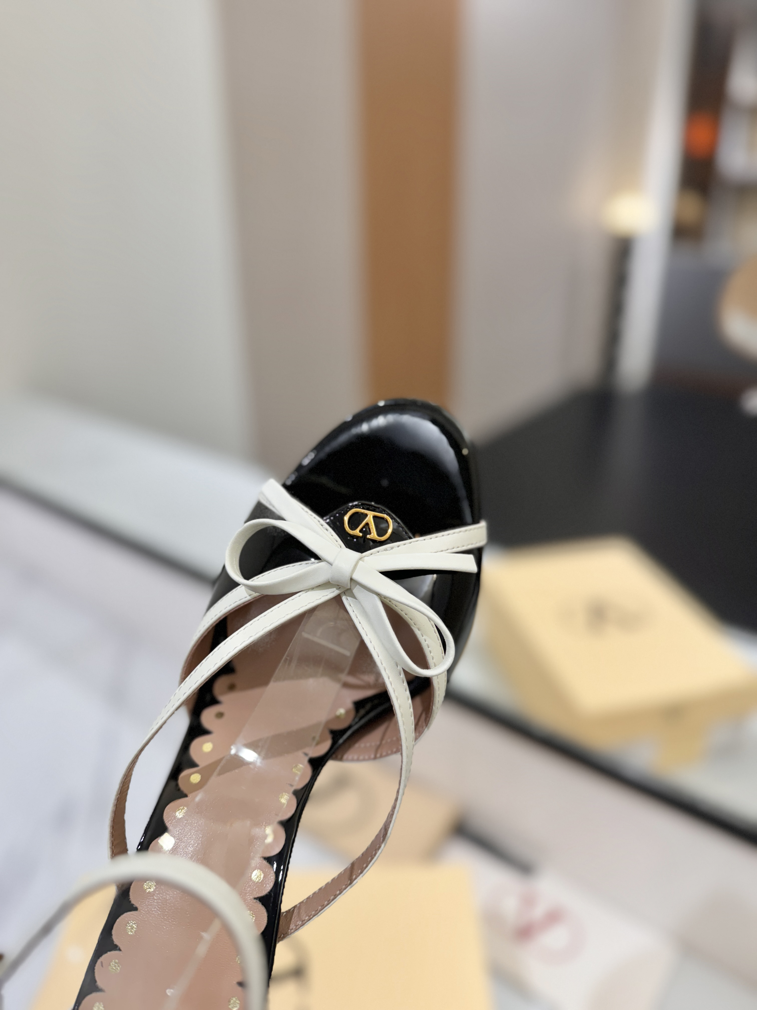 발렌티노 신발 134658 Valentino Shoes 썸네일 이미지