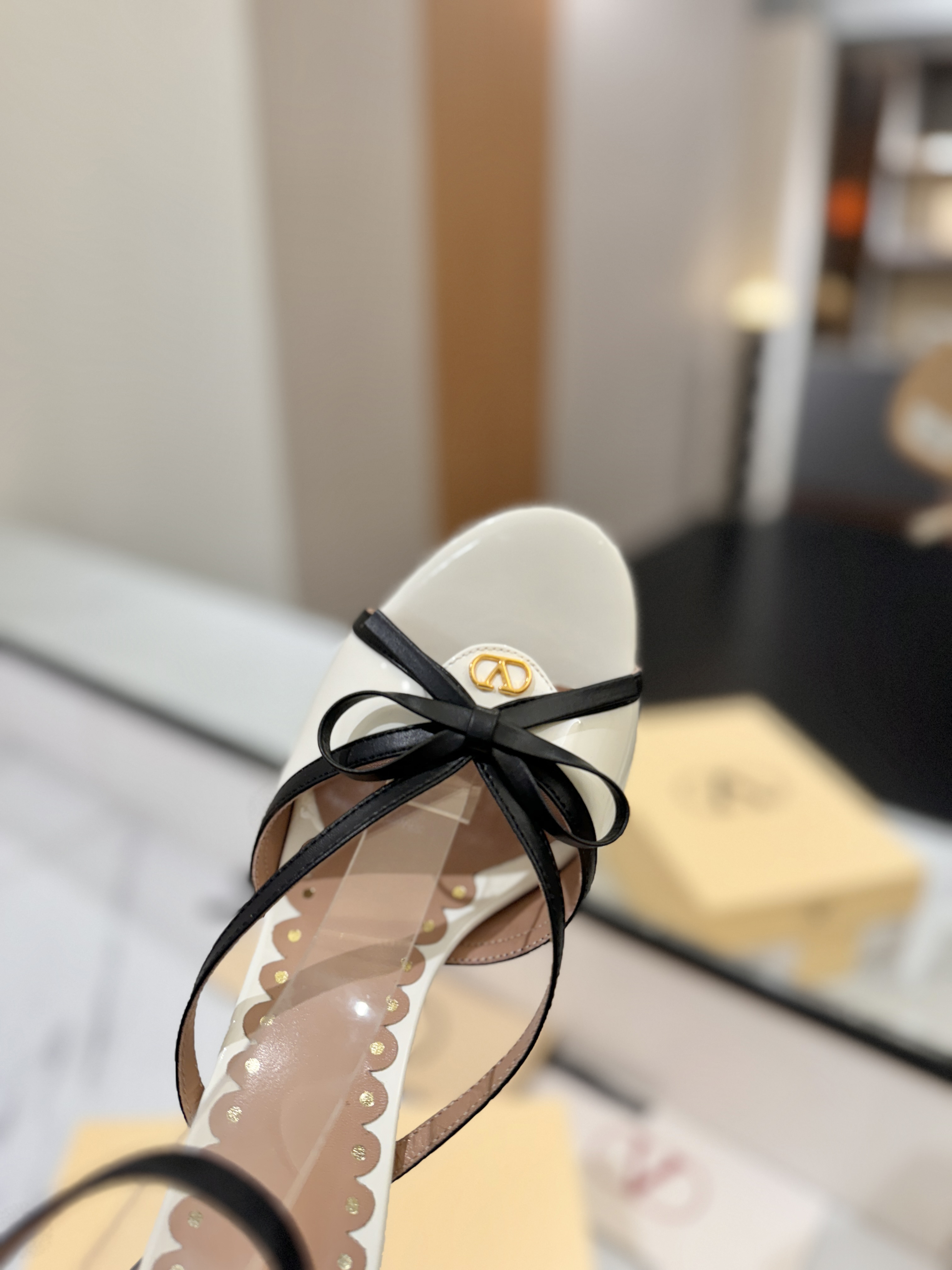발렌티노 신발 134657 Valentino Shoes 썸네일 이미지