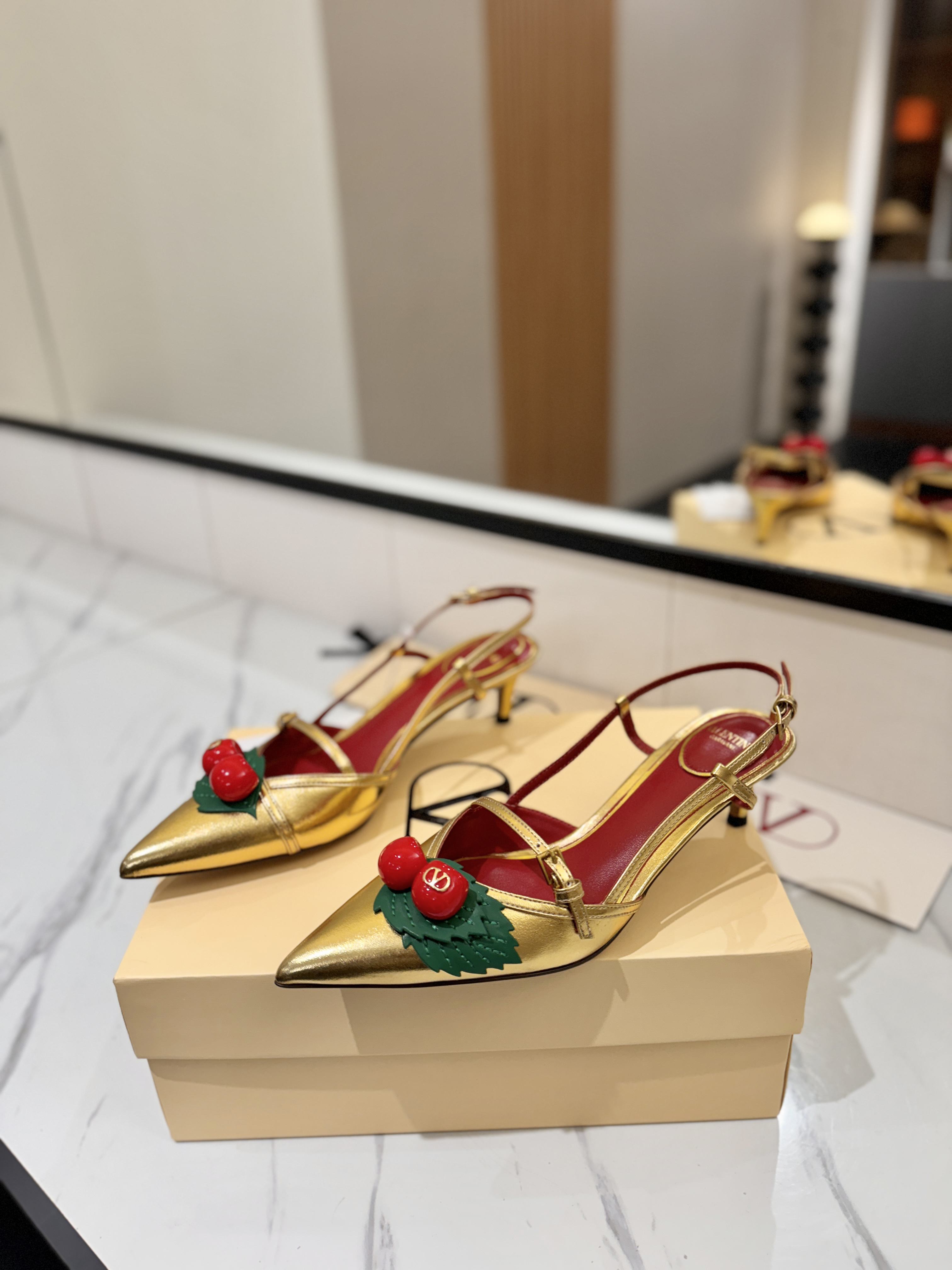 발렌티노 신발 134661 Valentino Shoes 썸네일 이미지