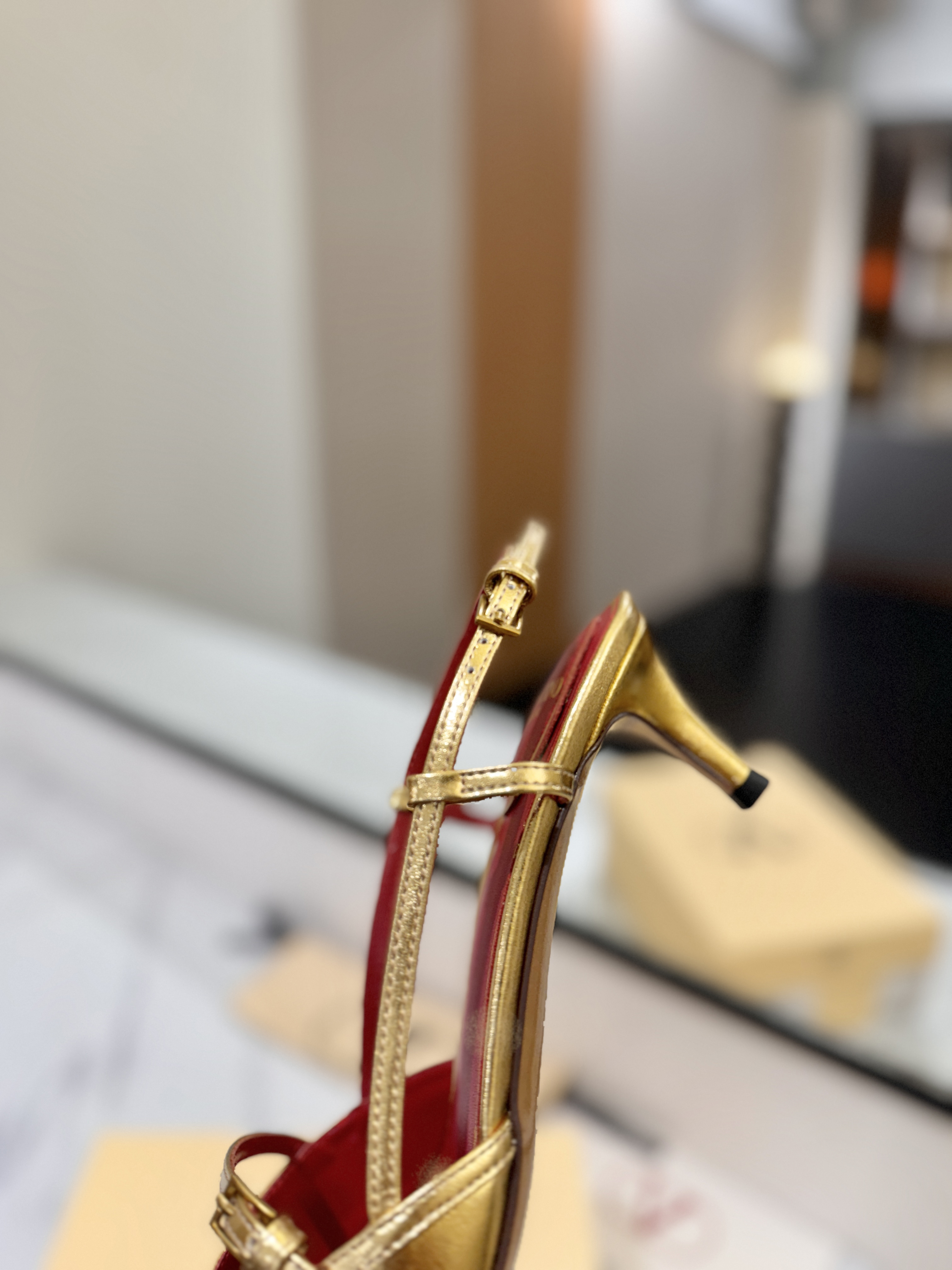 발렌티노 신발 134661 Valentino Shoes 썸네일 이미지