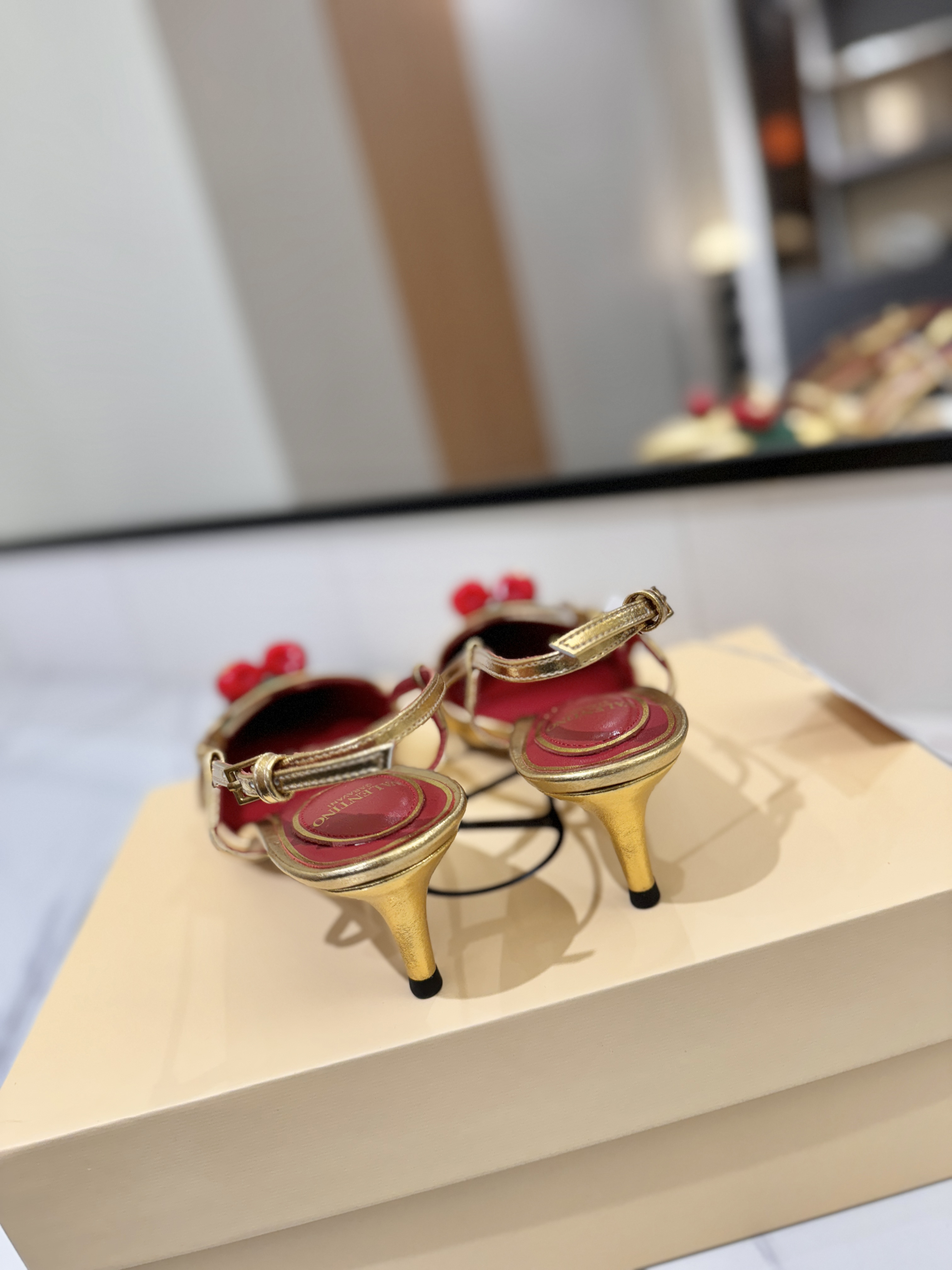 발렌티노 신발 134661 Valentino Shoes 썸네일 이미지