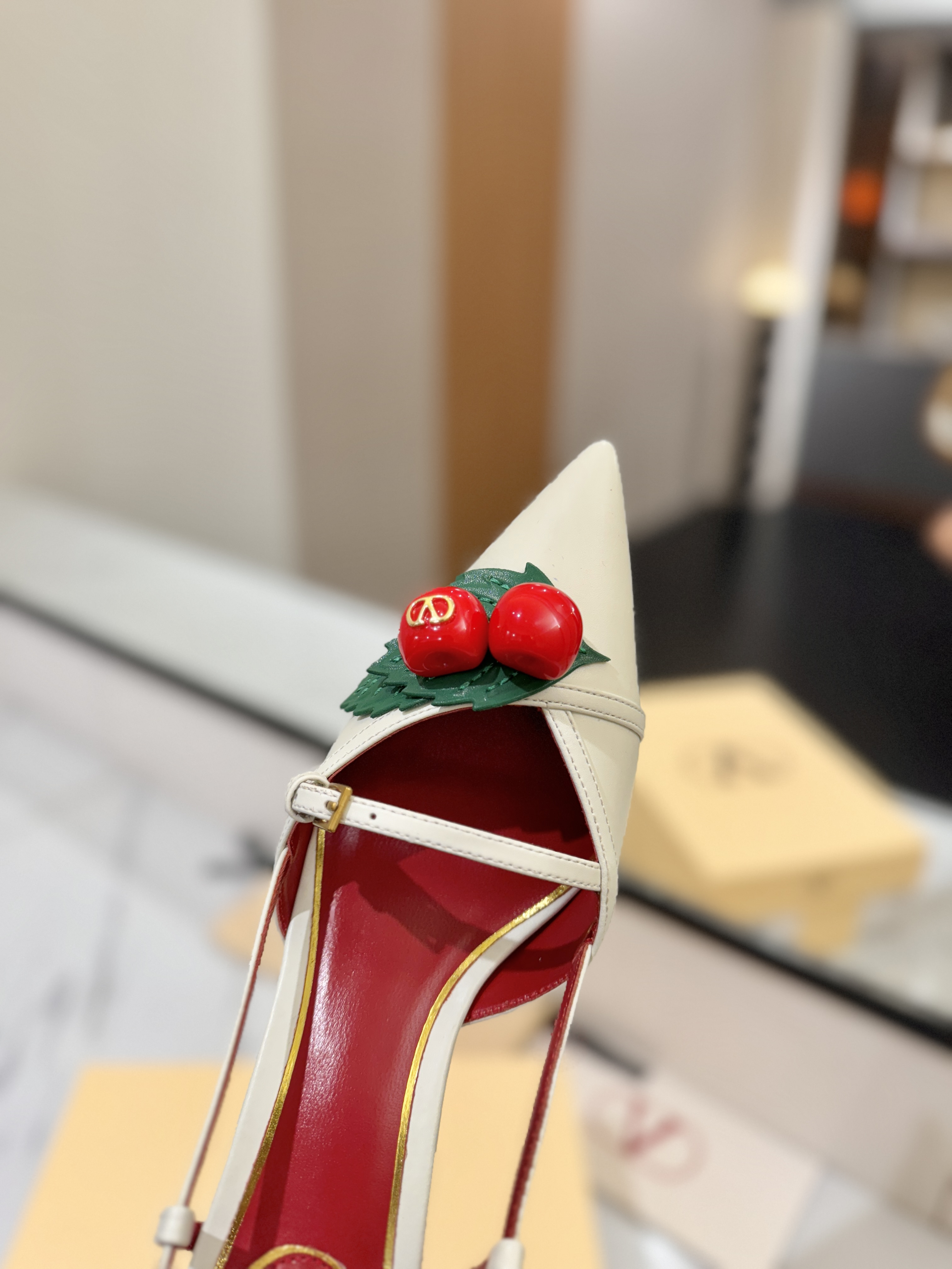 발렌티노 신발 134660 Valentino Shoes 썸네일 이미지