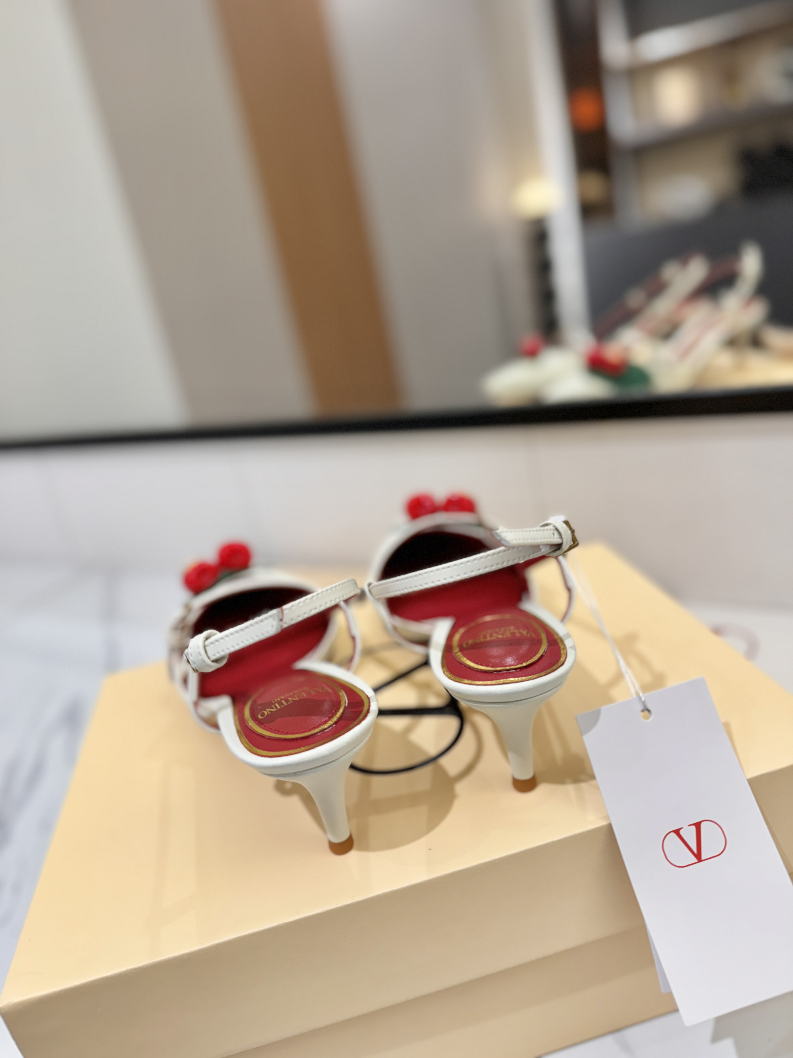 발렌티노 신발 134660 Valentino Shoes 썸네일 이미지