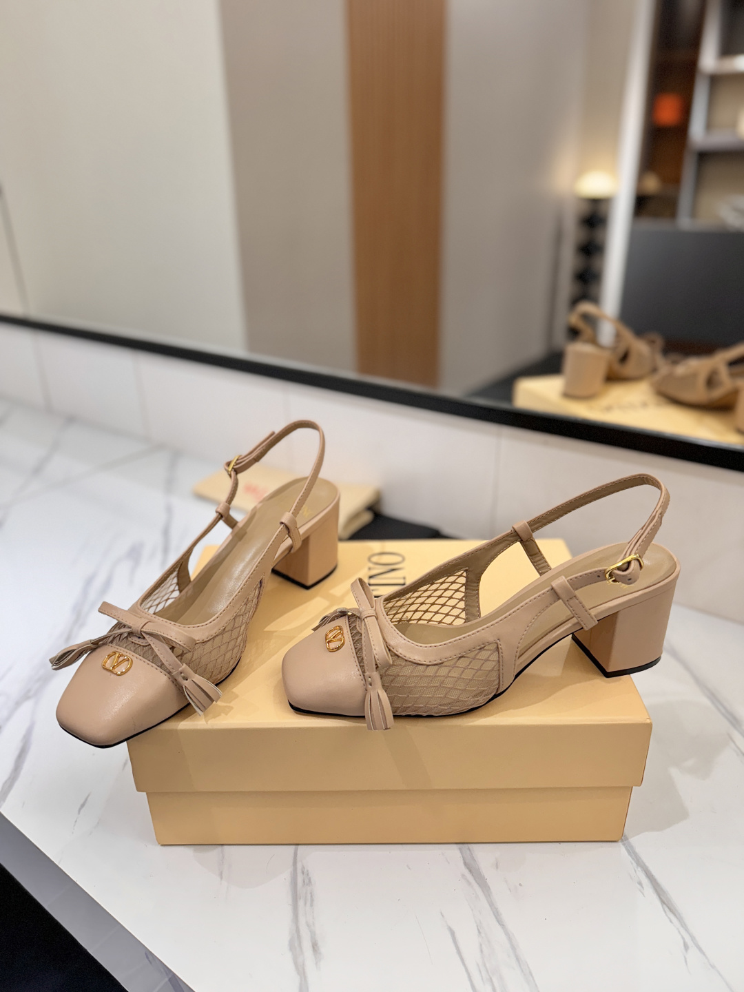 발렌티노 신발 134669 Valentino Shoes 썸네일 이미지
