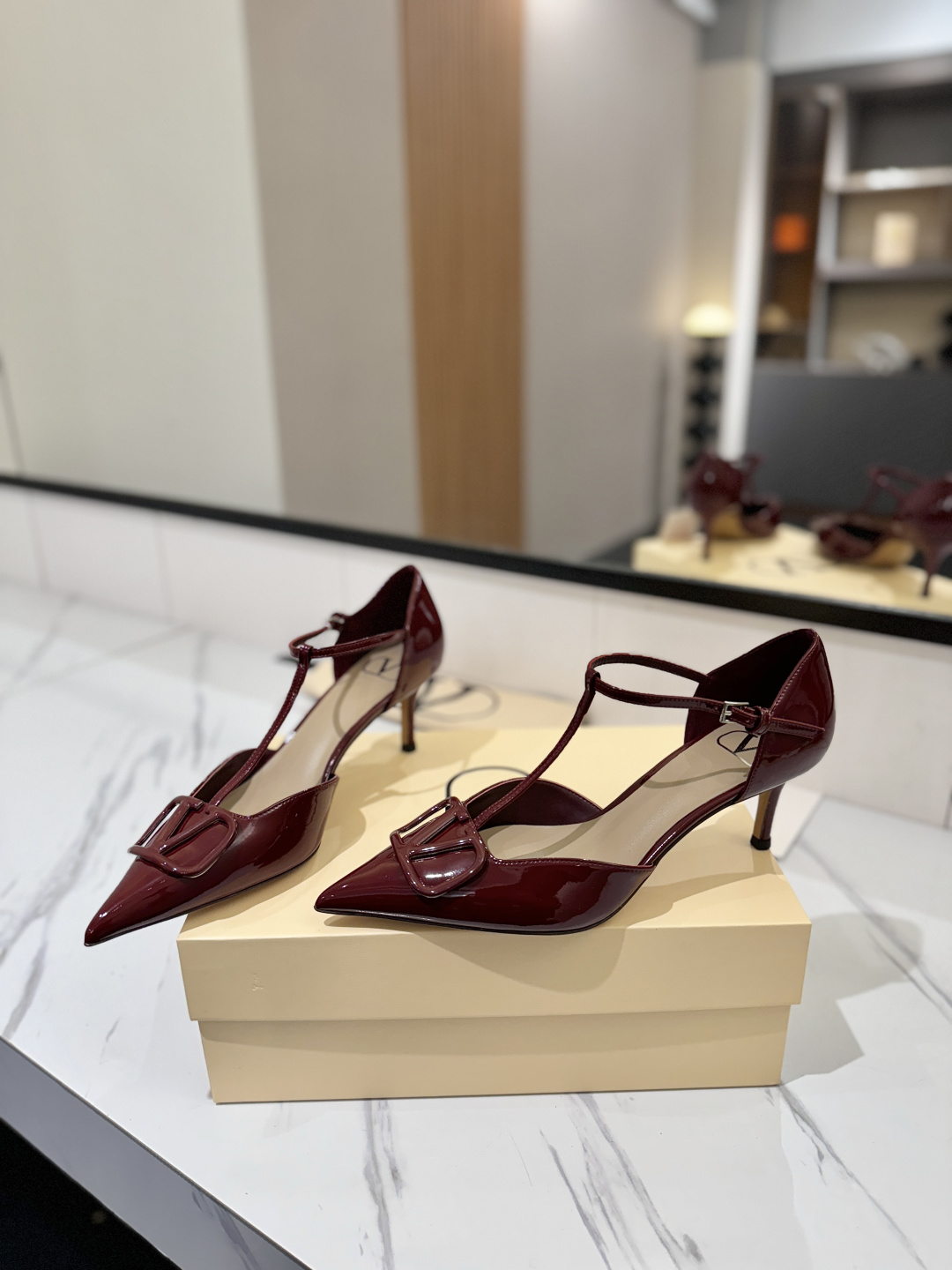 발렌티노 신발 134671 Valentino Shoes 썸네일 이미지