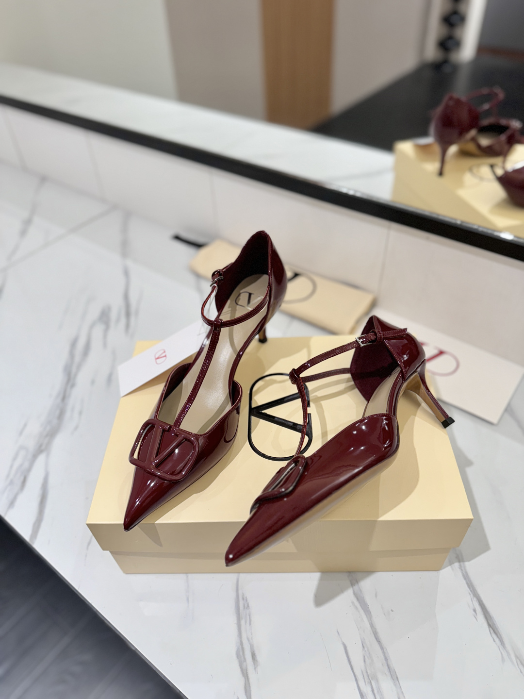 발렌티노 신발 134671 Valentino Shoes 썸네일 이미지