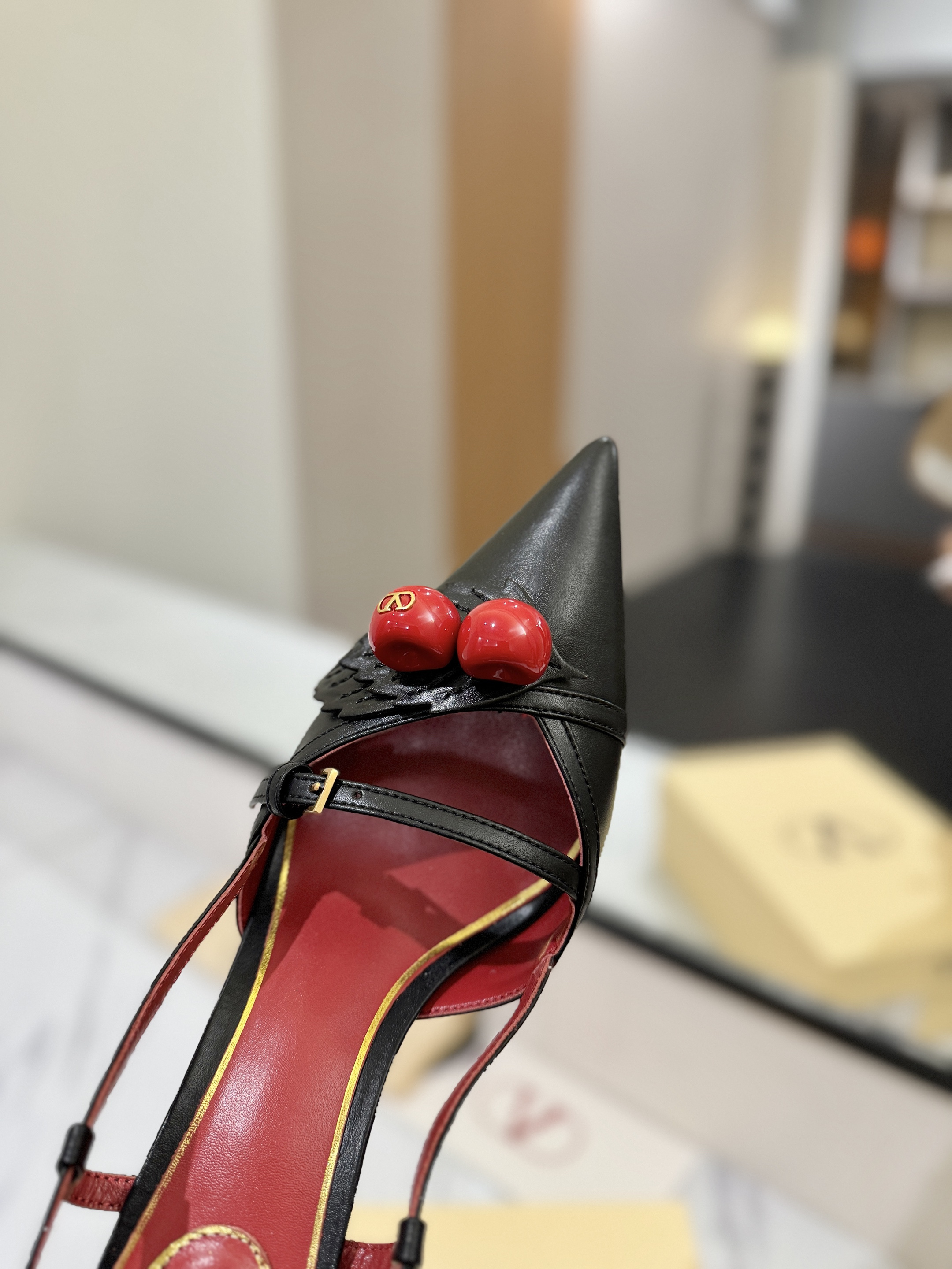 발렌티노 신발 134663 Valentino Shoes 썸네일 이미지