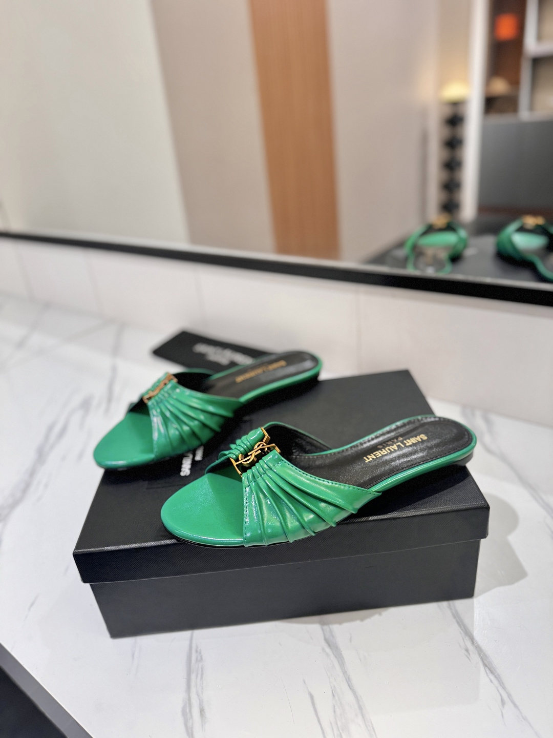 Designer Slides