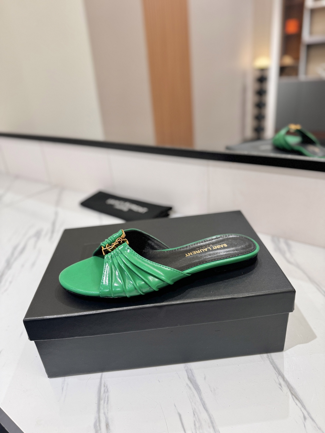 Designer Slides