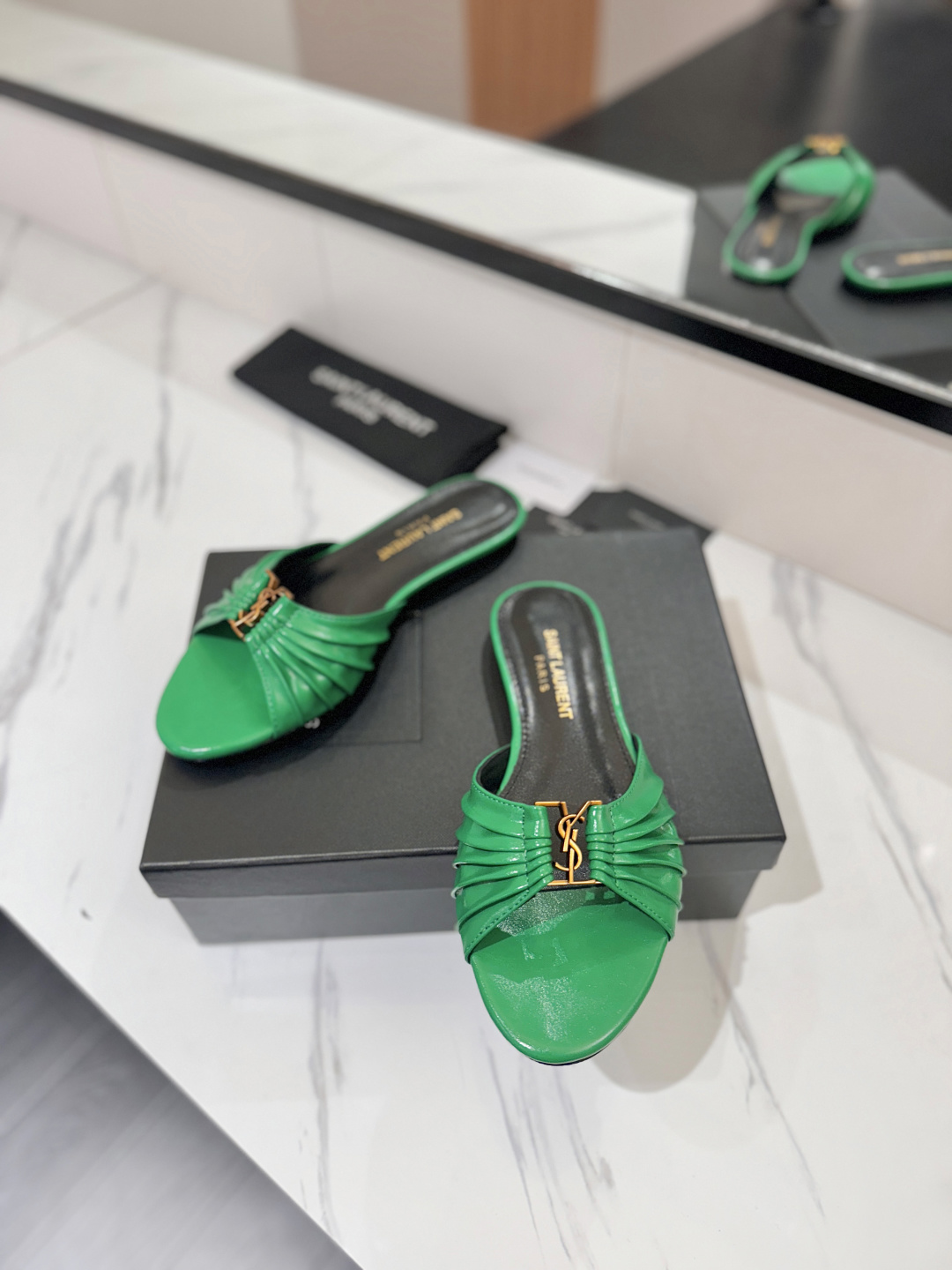 Designer Slides