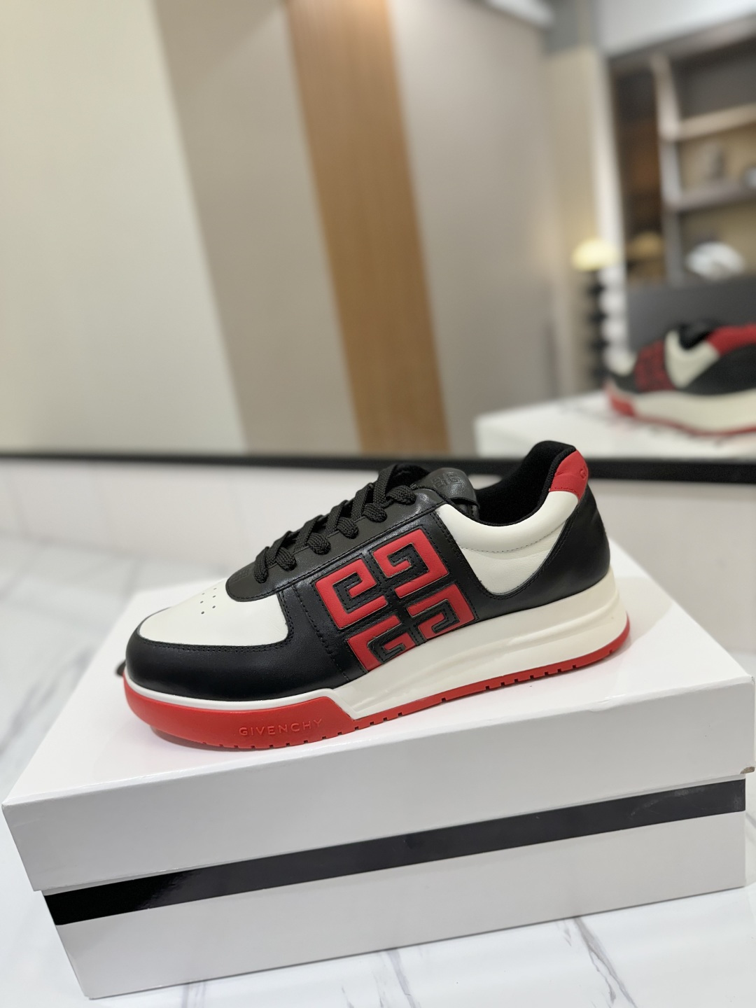 ¿Zapatos de mujer de Givenchy? GIVENCHY G4/ — photo 4
