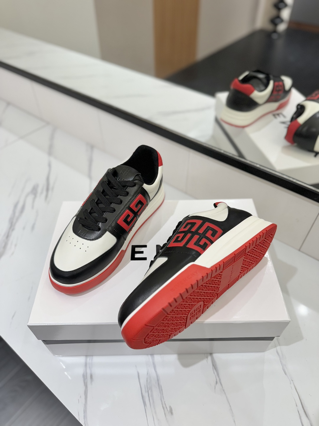 ¿Zapatos de mujer de Givenchy? GIVENCHY G4/ — photo 3