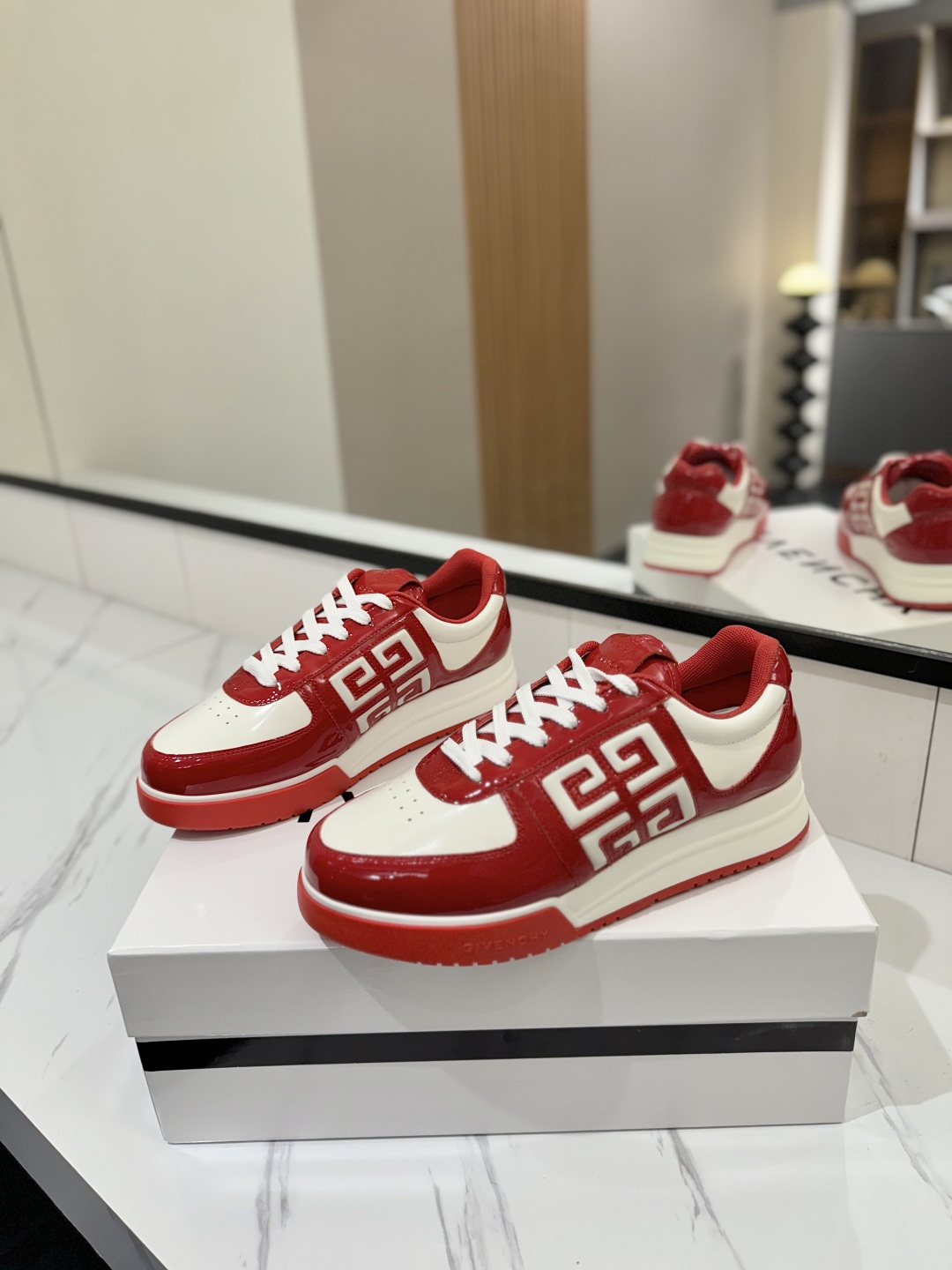 Givenchy women's shoes ?? ）GIVENCHY G4 / ！！ — photo 2
