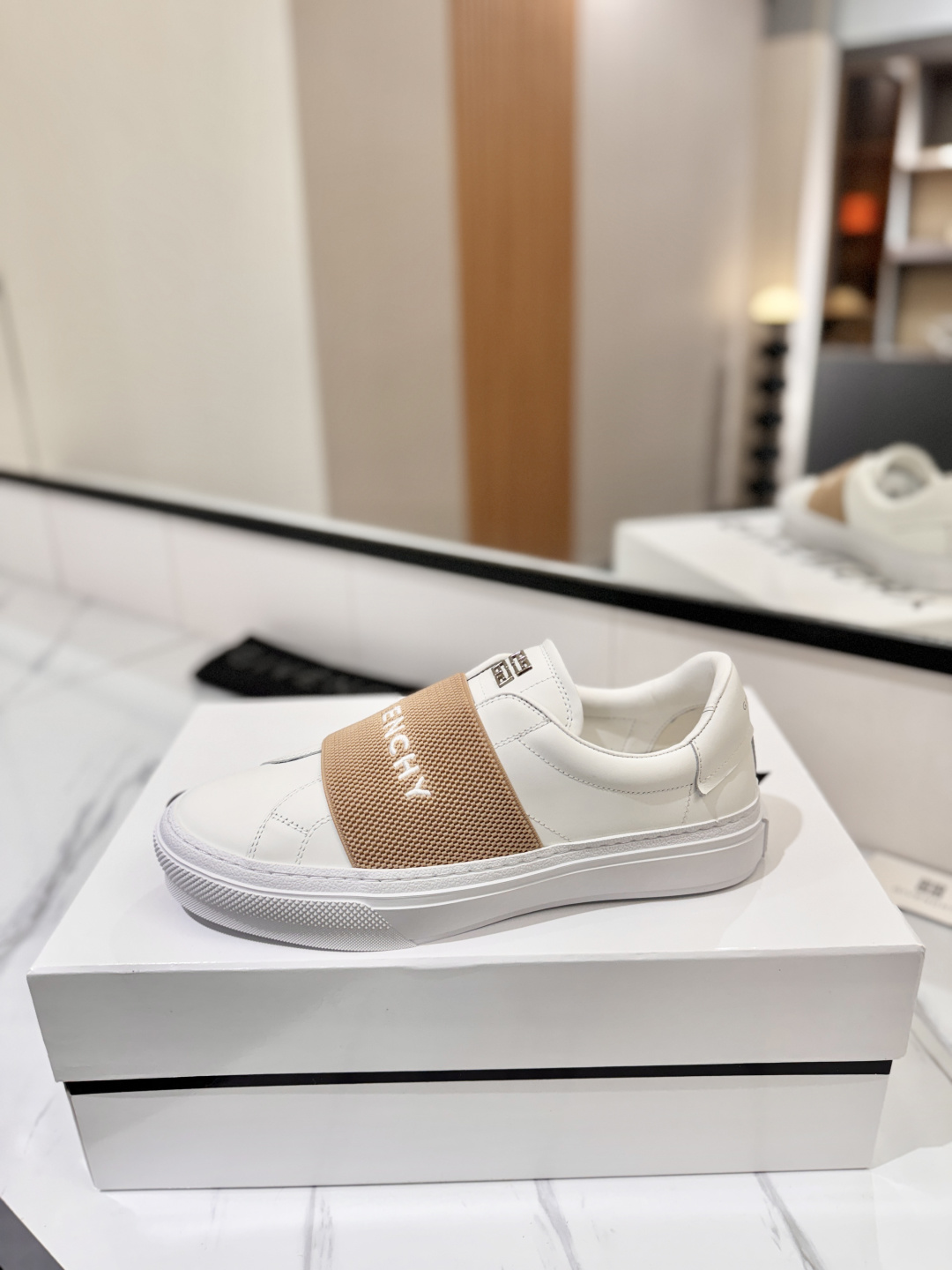 Givenchy women's shoes ?? GIVENCHY ， ， ！！ — photo 4
