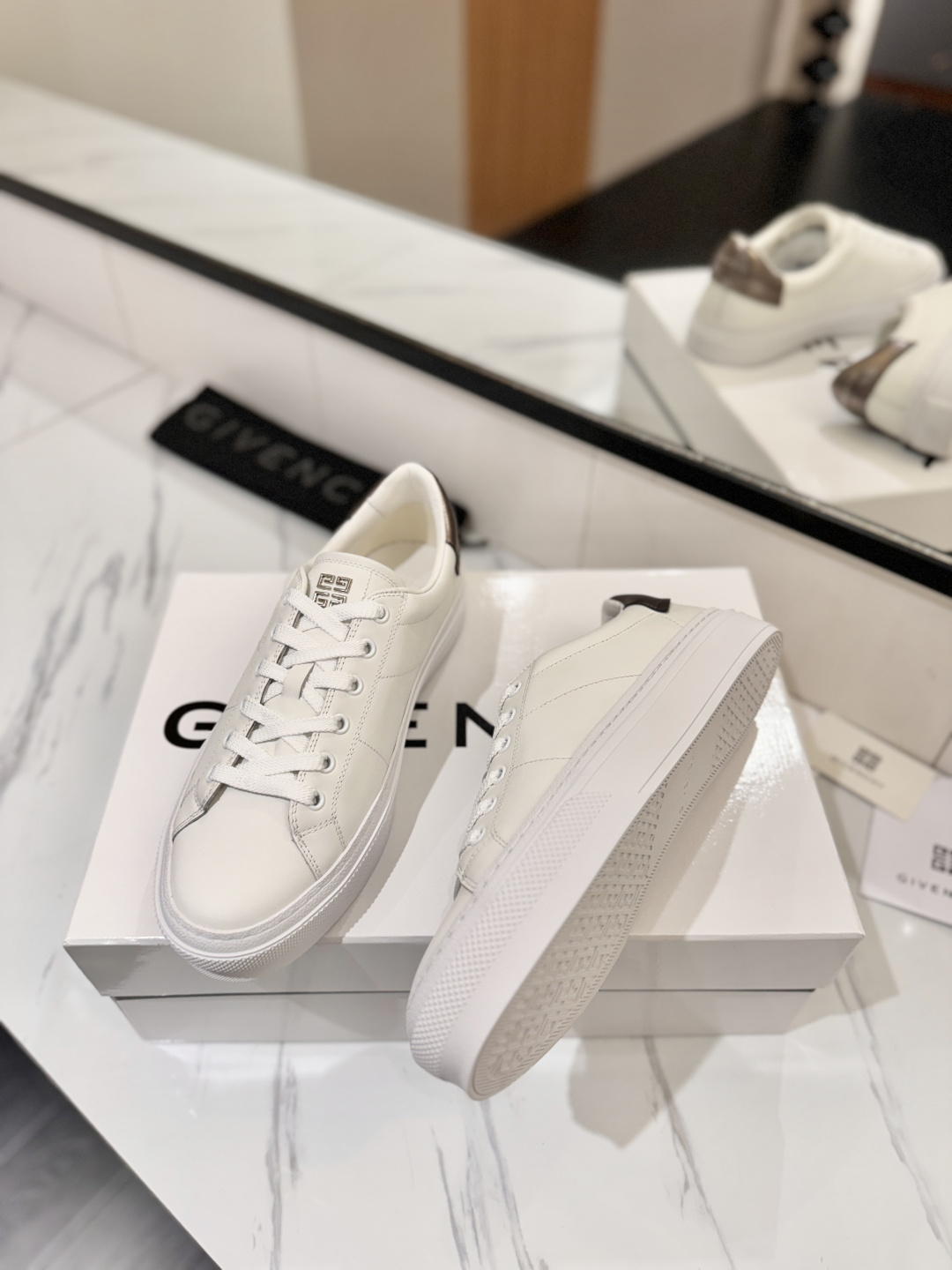 Chaussures femme Givenchy — photo 3