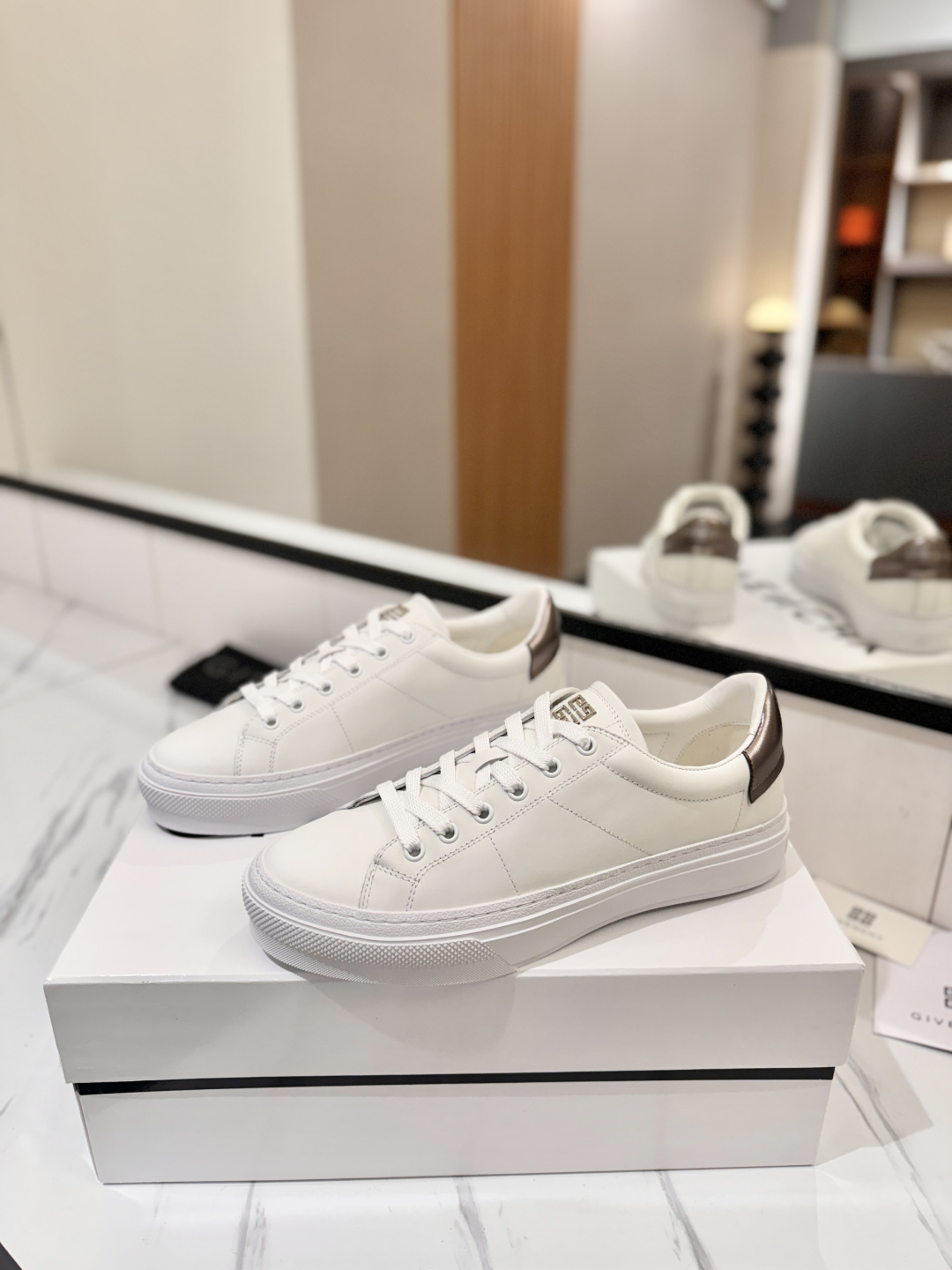 Chaussures femme Givenchy — photo 2