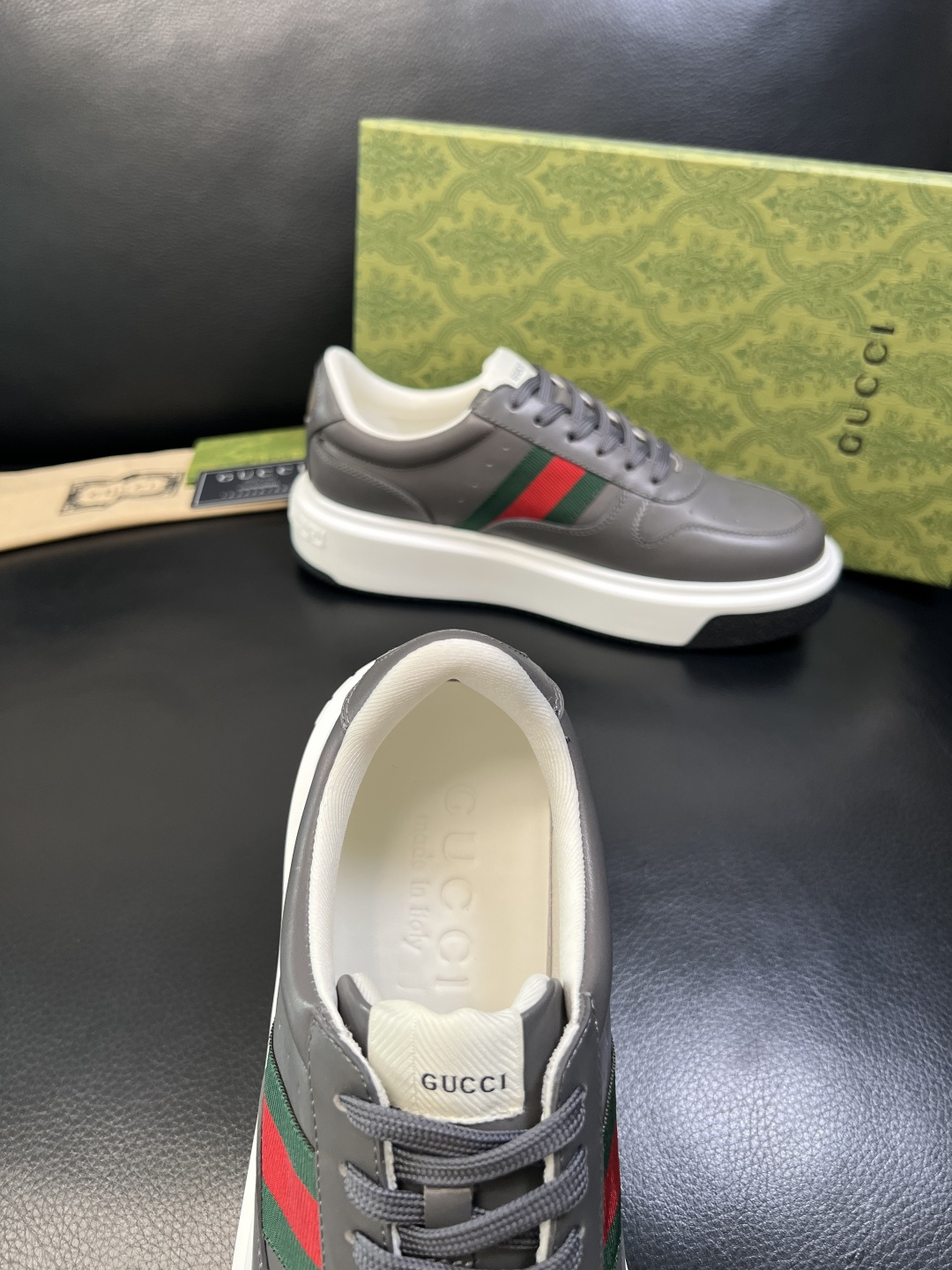 Gucci 高品质 顶级工艺品 古奇 专柜新款原厂配置，意大利进口牛皮面料，进口牛皮内里垫，透气舒适，鞋