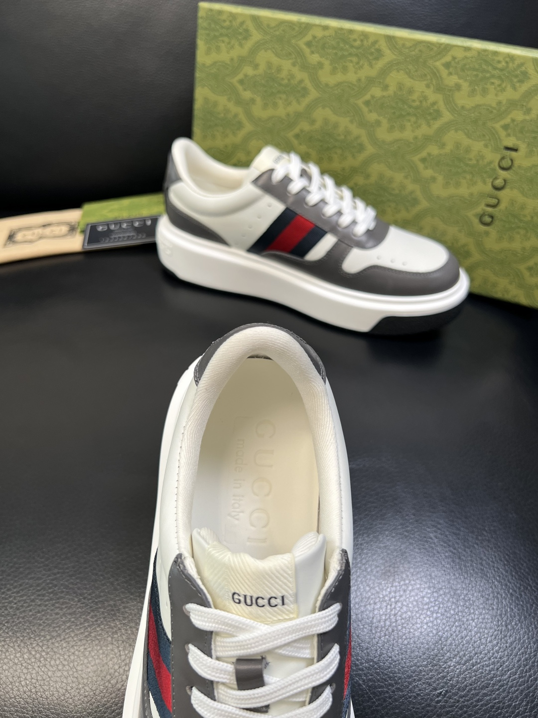 Gucci 高品质 顶级工艺品 古奇 专柜新款原厂配置，意大利进口牛皮面料，进口牛皮内里垫，透气舒适，鞋