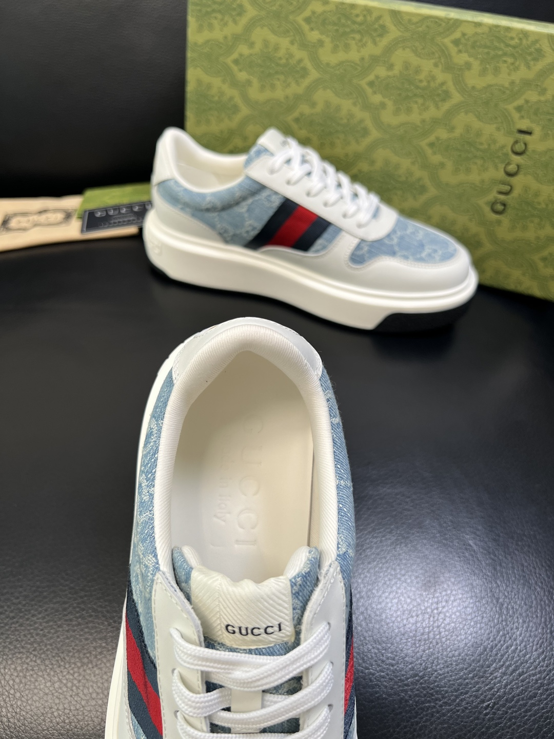 Gucci 高品质 顶级工艺品 古奇 专柜新款原厂配置，意大利进口牛皮面料，进口牛皮内里垫，透气舒适，鞋