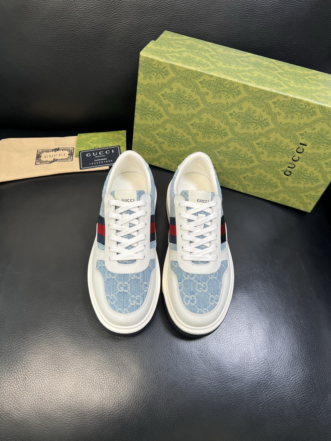 Gucci 高品质 顶级工艺品 古奇 专柜新款原厂配置，意大利进口牛皮面料，进口牛皮内里垫，透气舒适，鞋