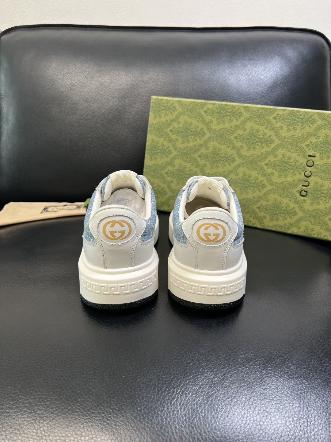 Gucci 高品质 顶级工艺品 古奇 专柜新款原厂配置，意大利进口牛皮面料，进口牛皮内里垫，透气舒适，鞋