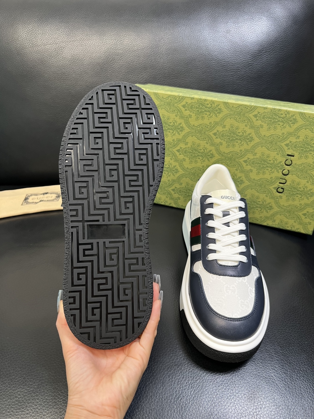 Gucci 高品质 顶级工艺品 古奇 专柜新款原厂配置，意大利进口牛皮面料，进口牛皮内里垫，透气舒适，鞋