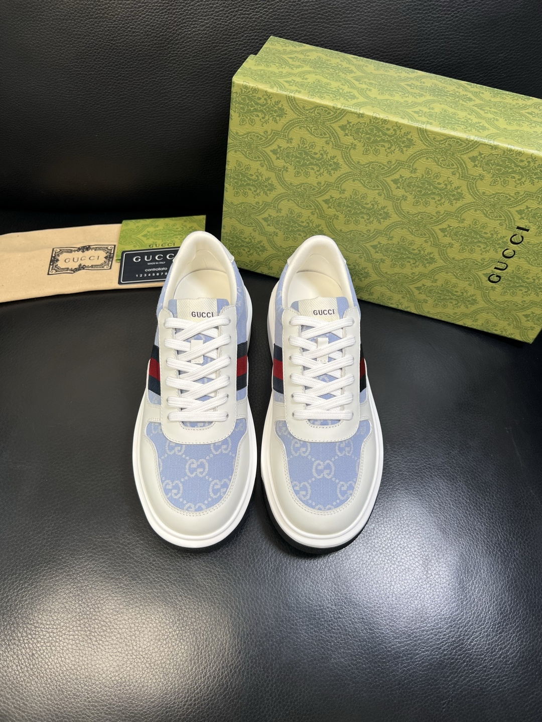 Gucci 高品质 顶级工艺品 古奇 专柜新款原厂配置，意大利进口牛皮面料，进口牛皮内里垫，透气舒适，鞋