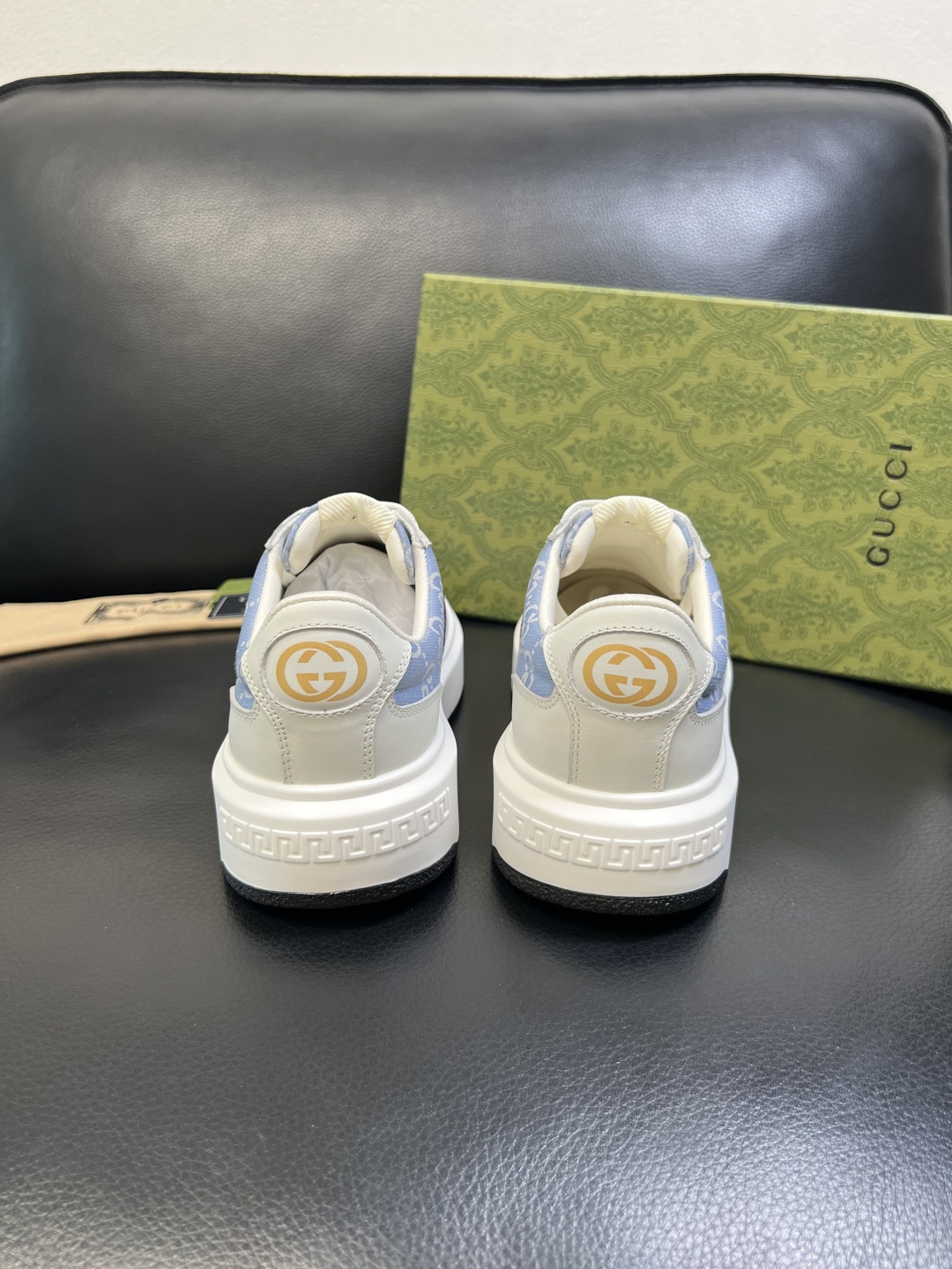 Gucci 高品质 顶级工艺品 古奇 专柜新款原厂配置，意大利进口牛皮面料，进口牛皮内里垫，透气舒适，鞋