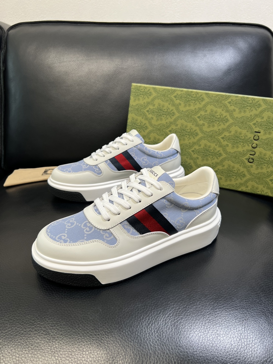 Gucci 高品质 顶级工艺品 古奇 专柜新款原厂配置，意大利进口牛皮面料，进口牛皮内里垫，透气舒适，鞋