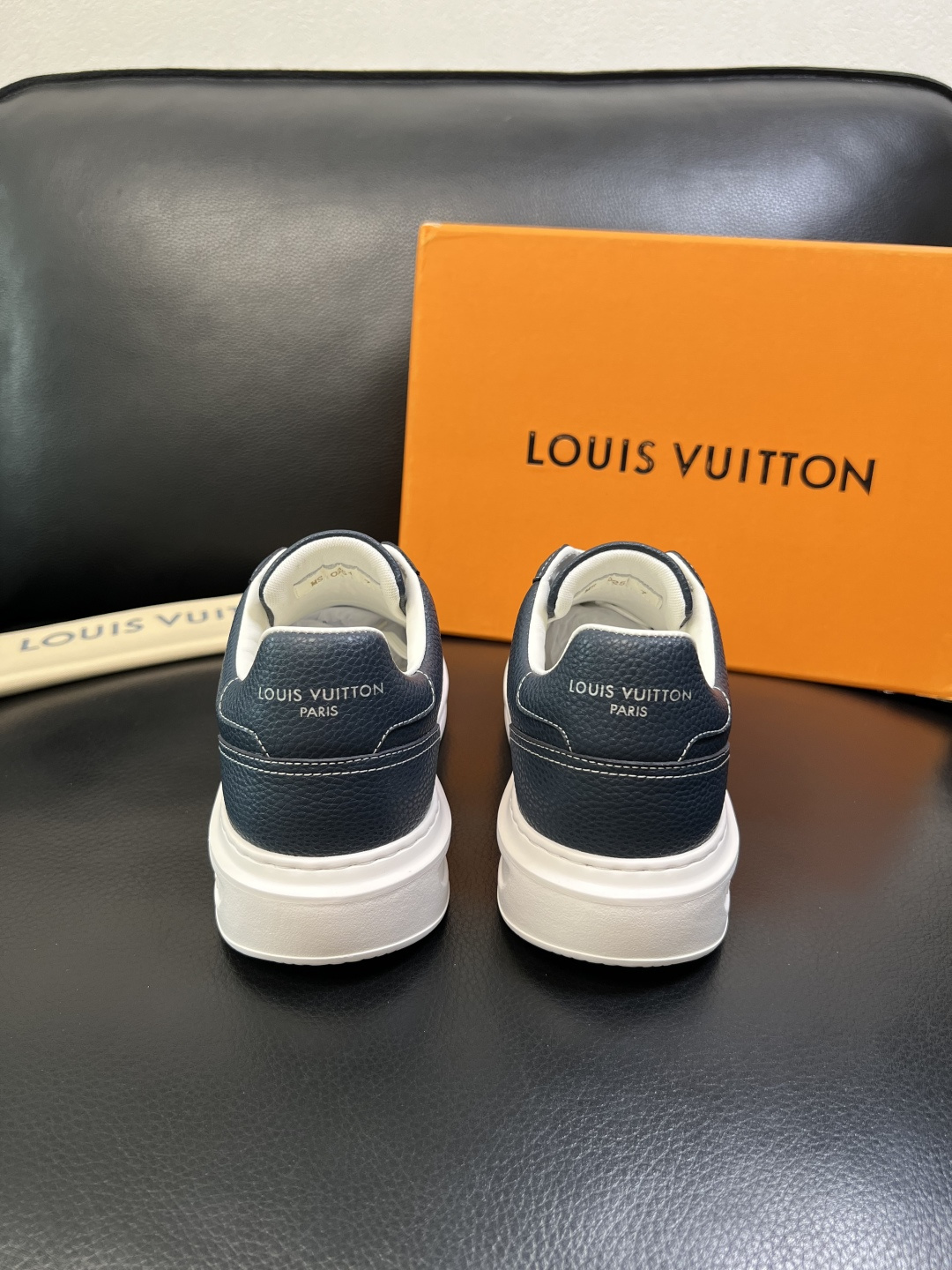 Lv 高品质 顶级工艺品 路易威登，运动板鞋专柜同步，鞋面意大利进口，高品质拼接缤纷色彩复杂工艺品，进口