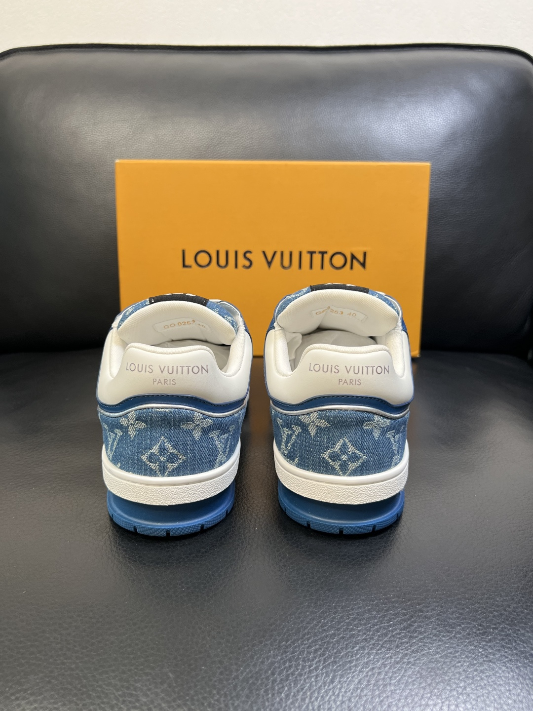 Lv 高品质 顶级工艺品 路易威登，运动板鞋专柜同步，鞋面意大利进口，高品质拼接缤纷色彩复杂工艺品，进口