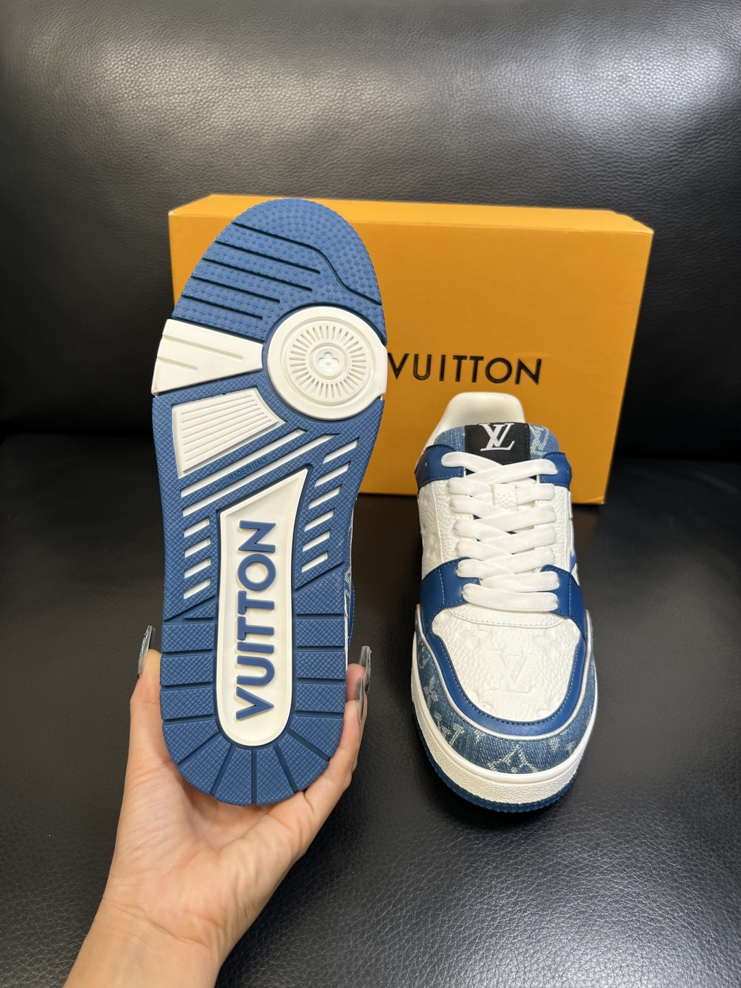 Lv 高品质 顶级工艺品 路易威登，运动板鞋专柜同步，鞋面意大利进口，高品质拼接缤纷色彩复杂工艺品，进口