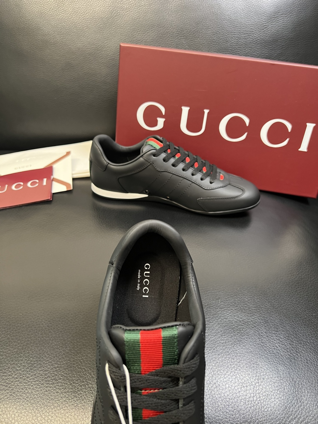 Gucci 高品质 顶级工艺品 古奇 专柜新款原厂配置，意大利进口牛皮面料，进口牛皮内里垫，透气舒适，鞋