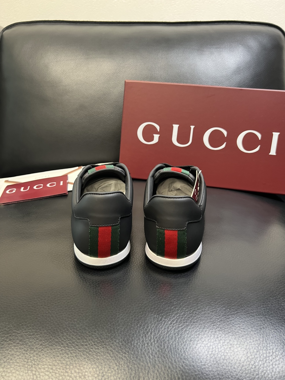 Gucci 高品质 顶级工艺品 古奇 专柜新款原厂配置，意大利进口牛皮面料，进口牛皮内里垫，透气舒适，鞋