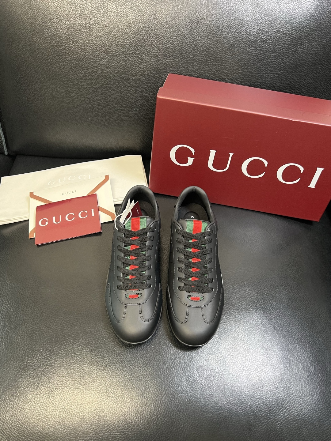 Gucci 高品质 顶级工艺品 古奇 专柜新款原厂配置，意大利进口牛皮面料，进口牛皮内里垫，透气舒适，鞋
