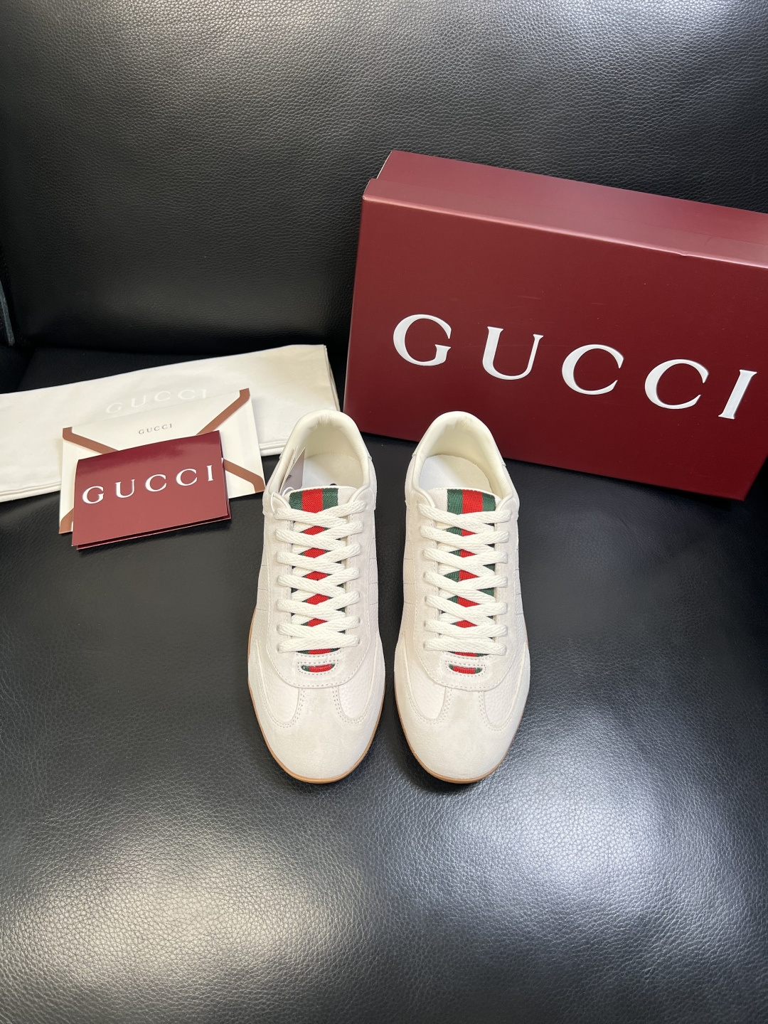 Gucci 高品质 顶级工艺品 古奇 专柜新款原厂配置，意大利进口牛皮面料，进口牛皮内里垫，透气舒适，鞋