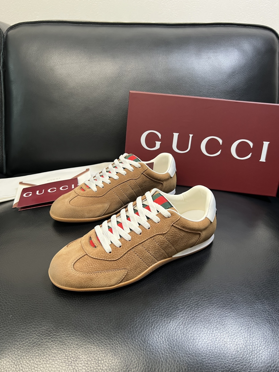 Gucci 高品质 顶级工艺品 古奇 专柜新款原厂配置，意大利进口牛皮面料，进口牛皮内里垫，透气舒适，鞋