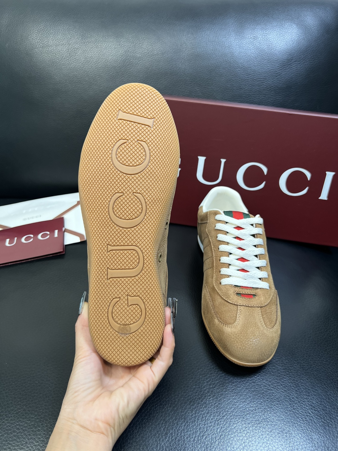 Gucci 高品质 顶级工艺品 古奇 专柜新款原厂配置，意大利进口牛皮面料，进口牛皮内里垫，透气舒适，鞋