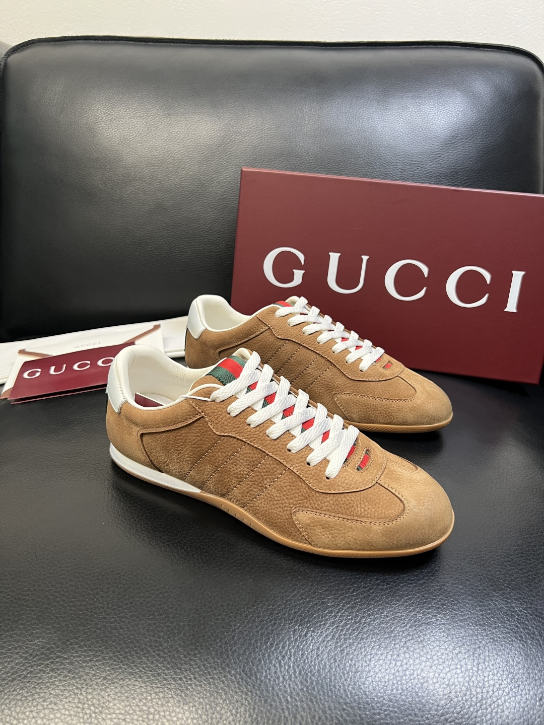 Gucci 高品质 顶级工艺品 古奇 专柜新款原厂配置，意大利进口牛皮面料，进口牛皮内里垫，透气舒适，鞋