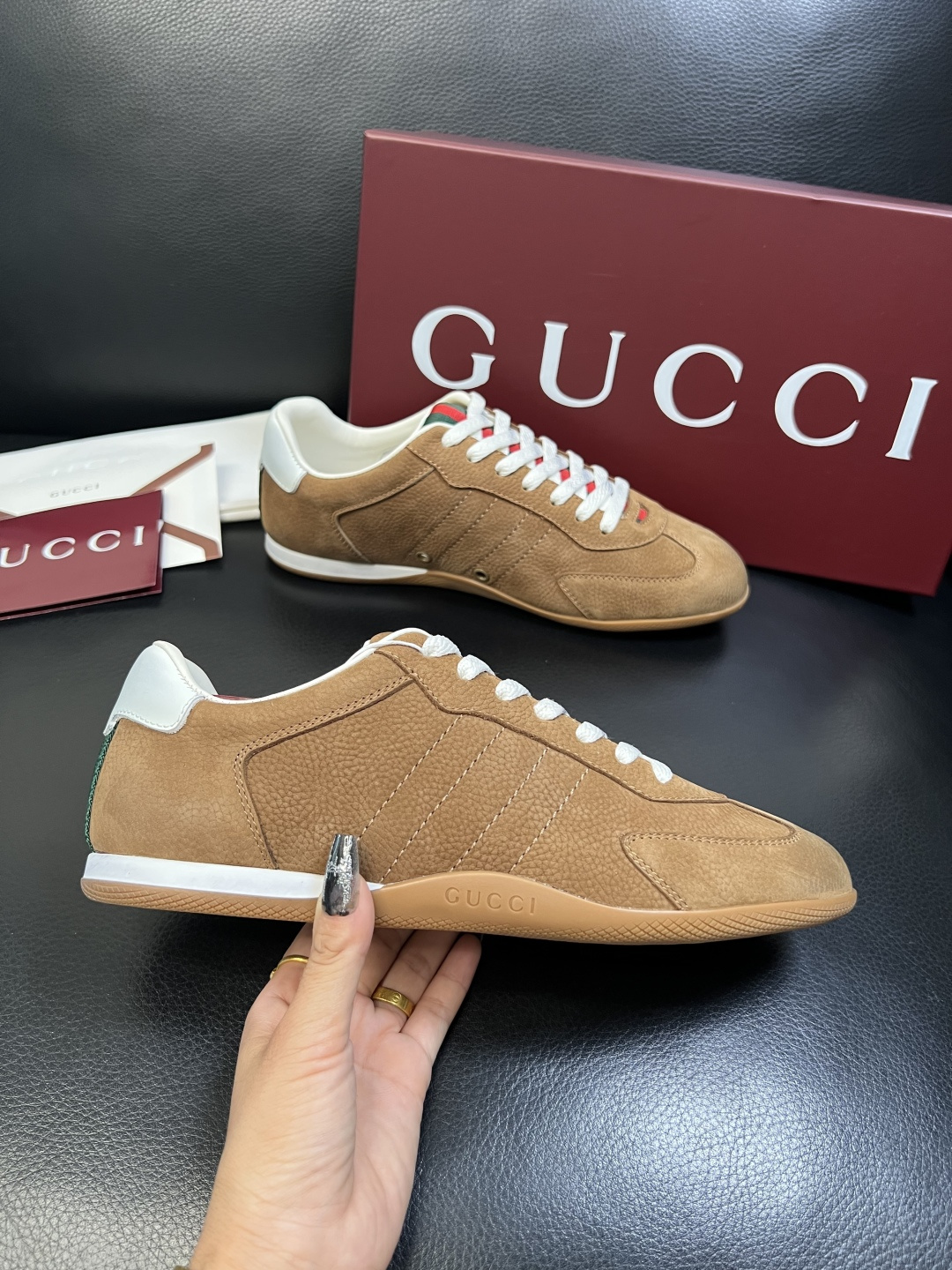 Gucci 高品质 顶级工艺品 古奇 专柜新款原厂配置，意大利进口牛皮面料，进口牛皮内里垫，透气舒适，鞋