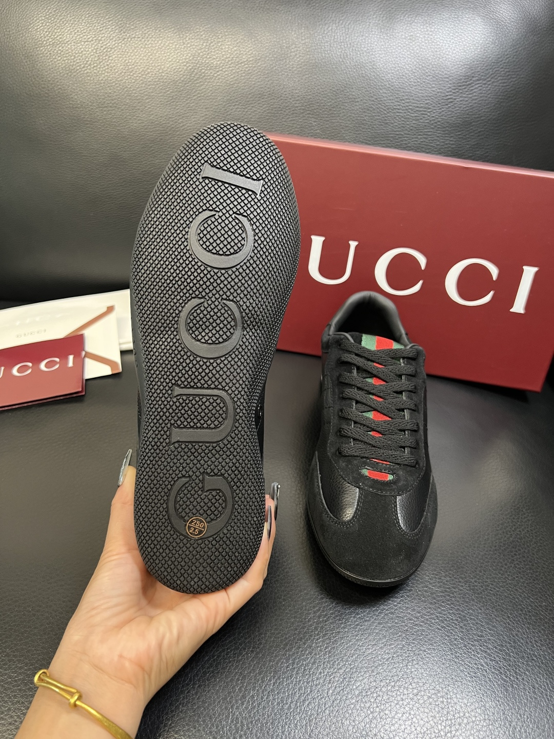 Gucci 高品质 顶级工艺品 古奇 专柜新款原厂配置，意大利进口牛皮面料，进口牛皮内里垫，透气舒适，鞋