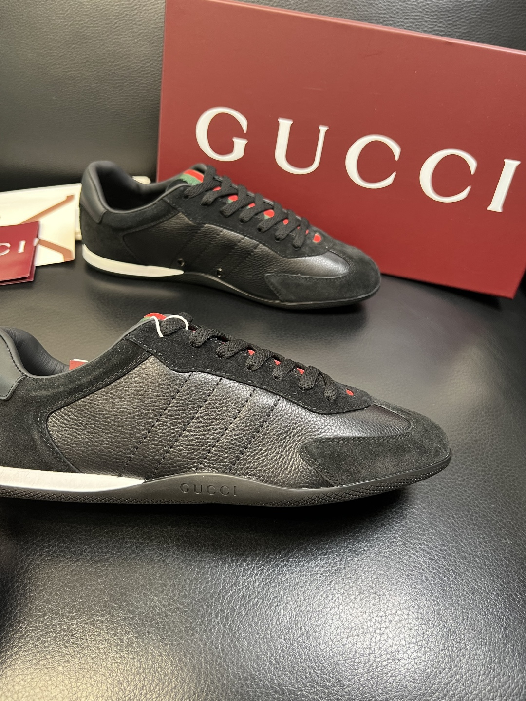 Gucci 高品质 顶级工艺品 古奇 专柜新款原厂配置，意大利进口牛皮面料，进口牛皮内里垫，透气舒适，鞋