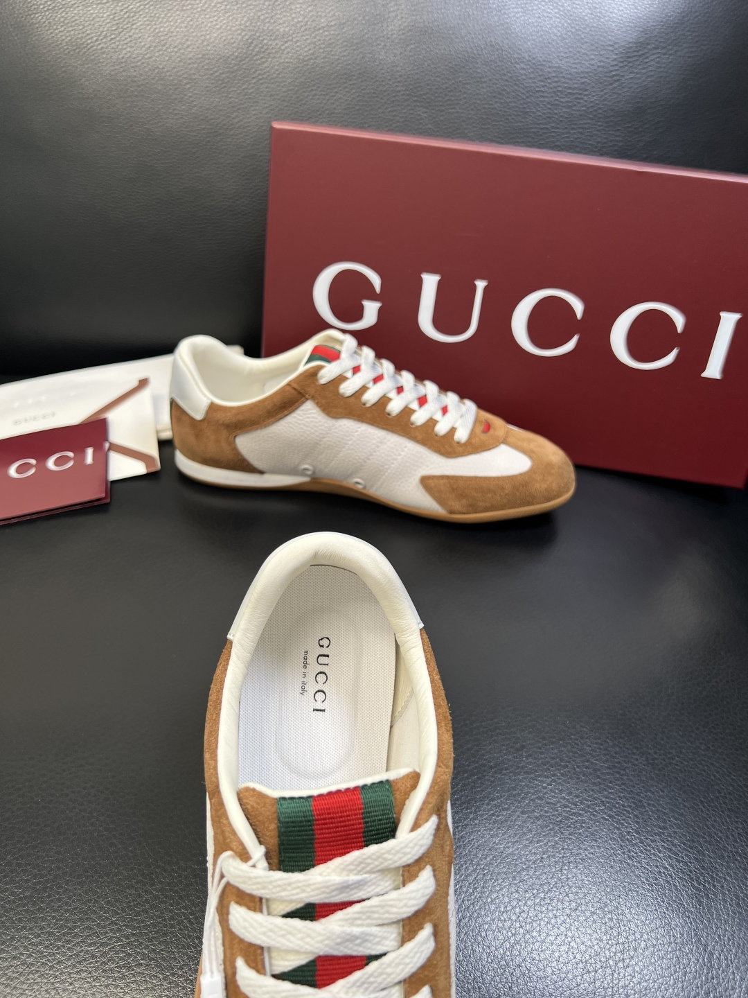 Gucci 高品质 顶级工艺品 古奇 专柜新款原厂配置，意大利进口牛皮面料，进口牛皮内里垫，透气舒适，鞋