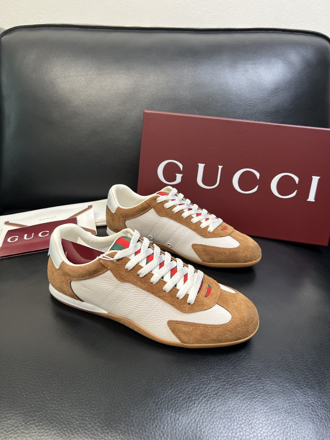 Gucci 高品质 顶级工艺品 古奇 专柜新款原厂配置，意大利进口牛皮面料，进口牛皮内里垫，透气舒适，鞋